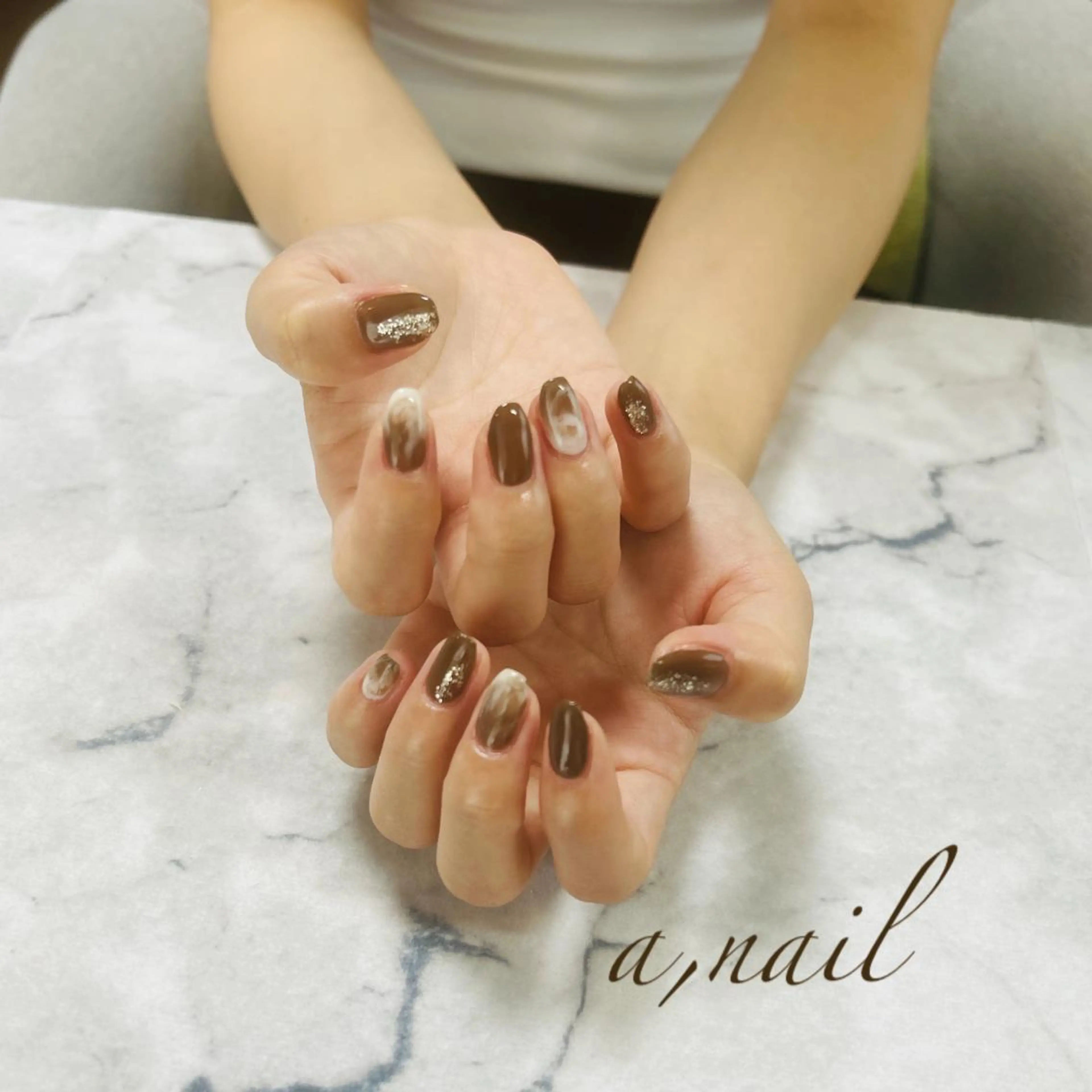 ネイル フットネイル ジェルネイル グラデーション キラキラネイル ラメ(グリッター) ハンドネイル ネイルサロン エーネイルのネイルデザイン