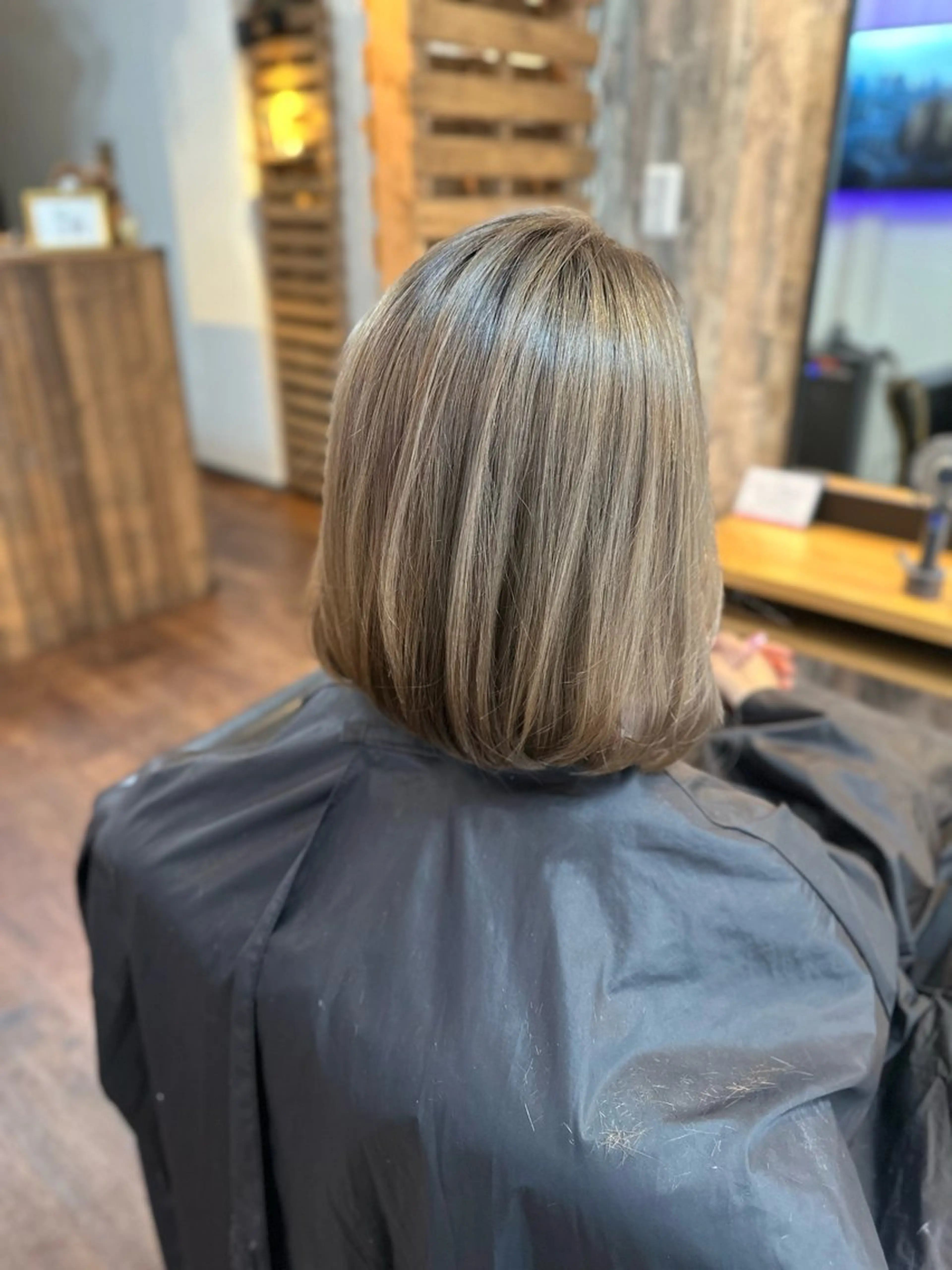 ショート ハイライト カット ヘアカラー トリートメント Luzir⭐︎ GEN⭐︎のヘアスタイル