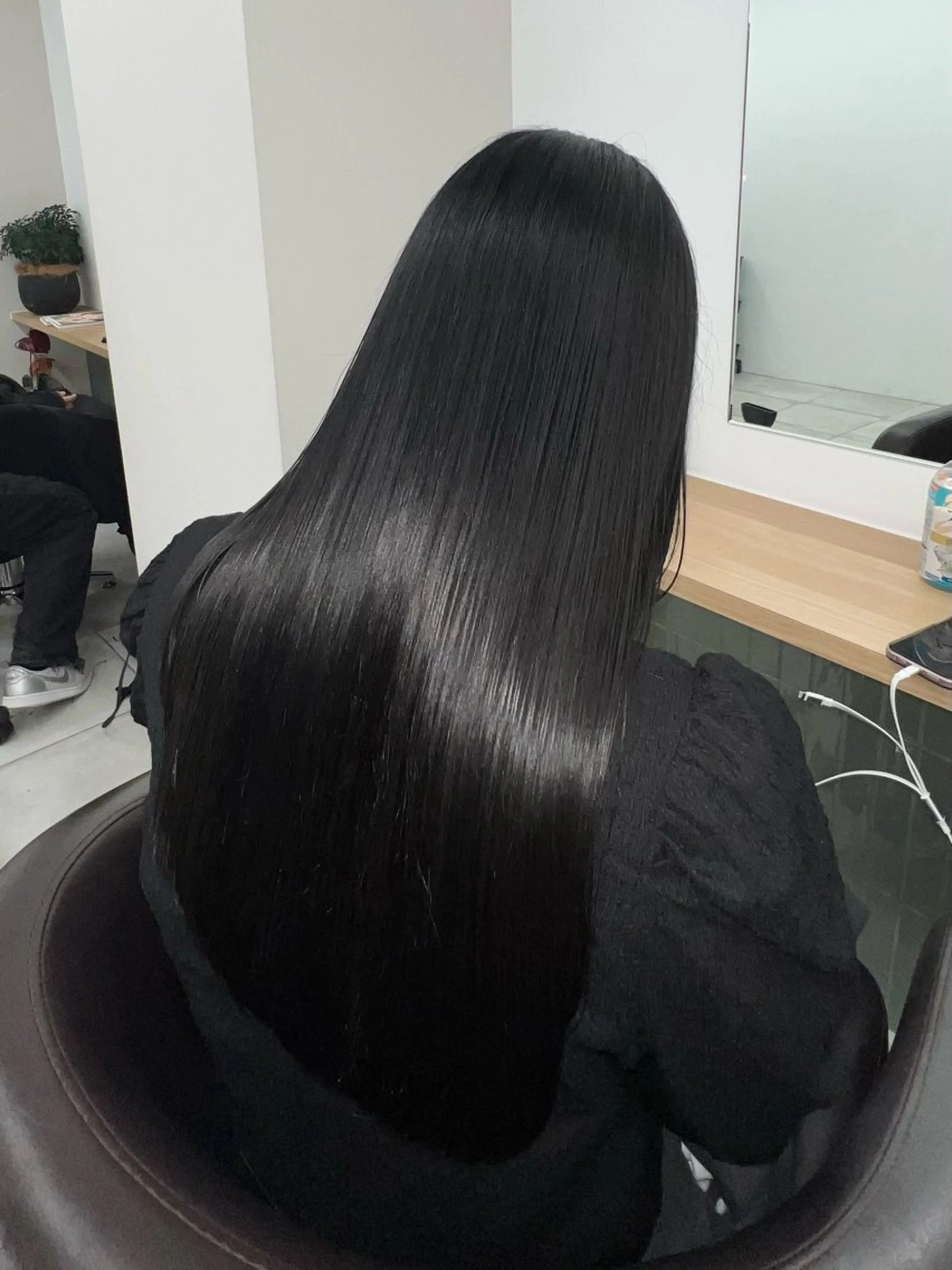 ロング カラー カット 縮毛矯正 トリートメント 赤みゼロ/透明感 カラー🌿KANTAのヘアスタイル