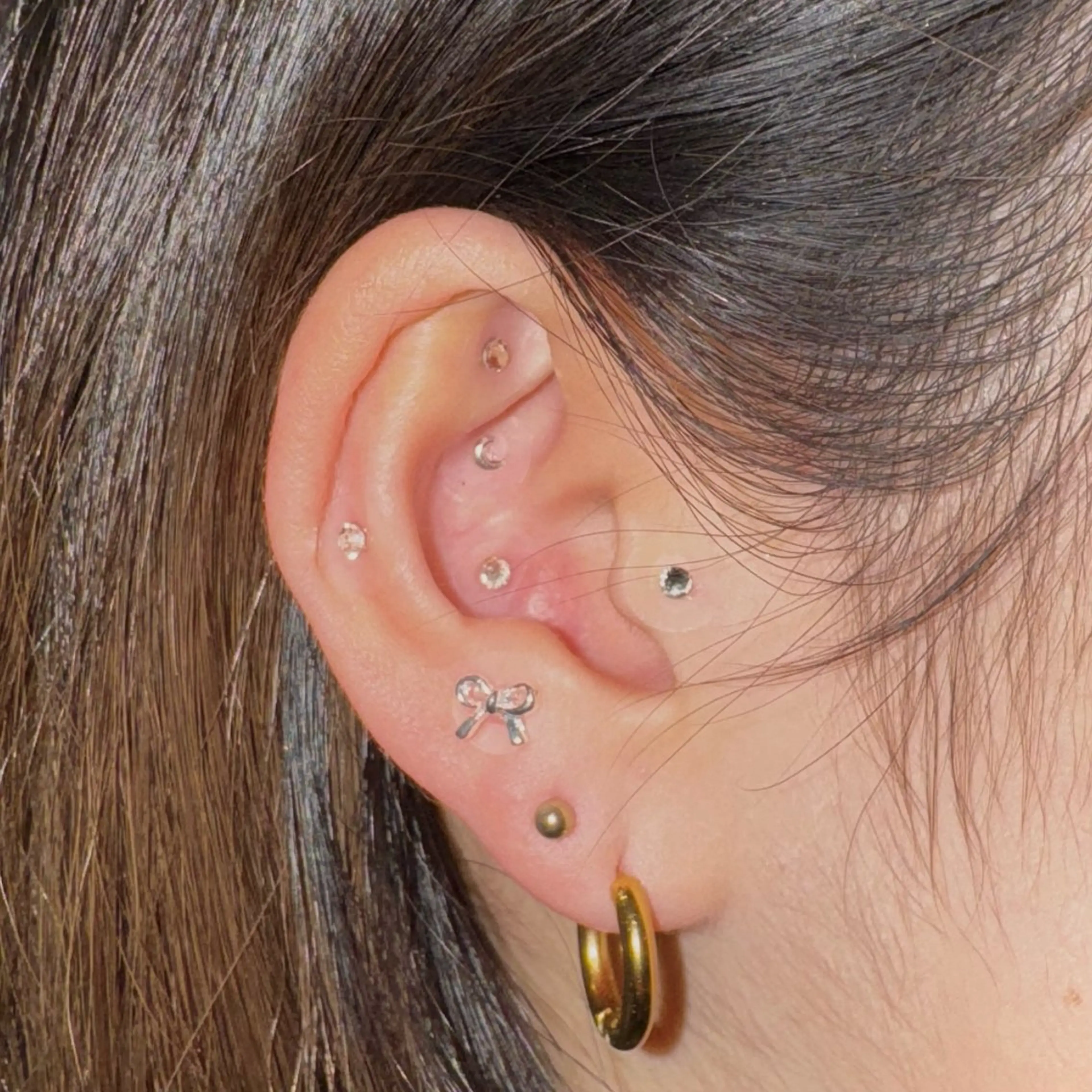 耳ツボジュエリー💎両耳12粒の写真