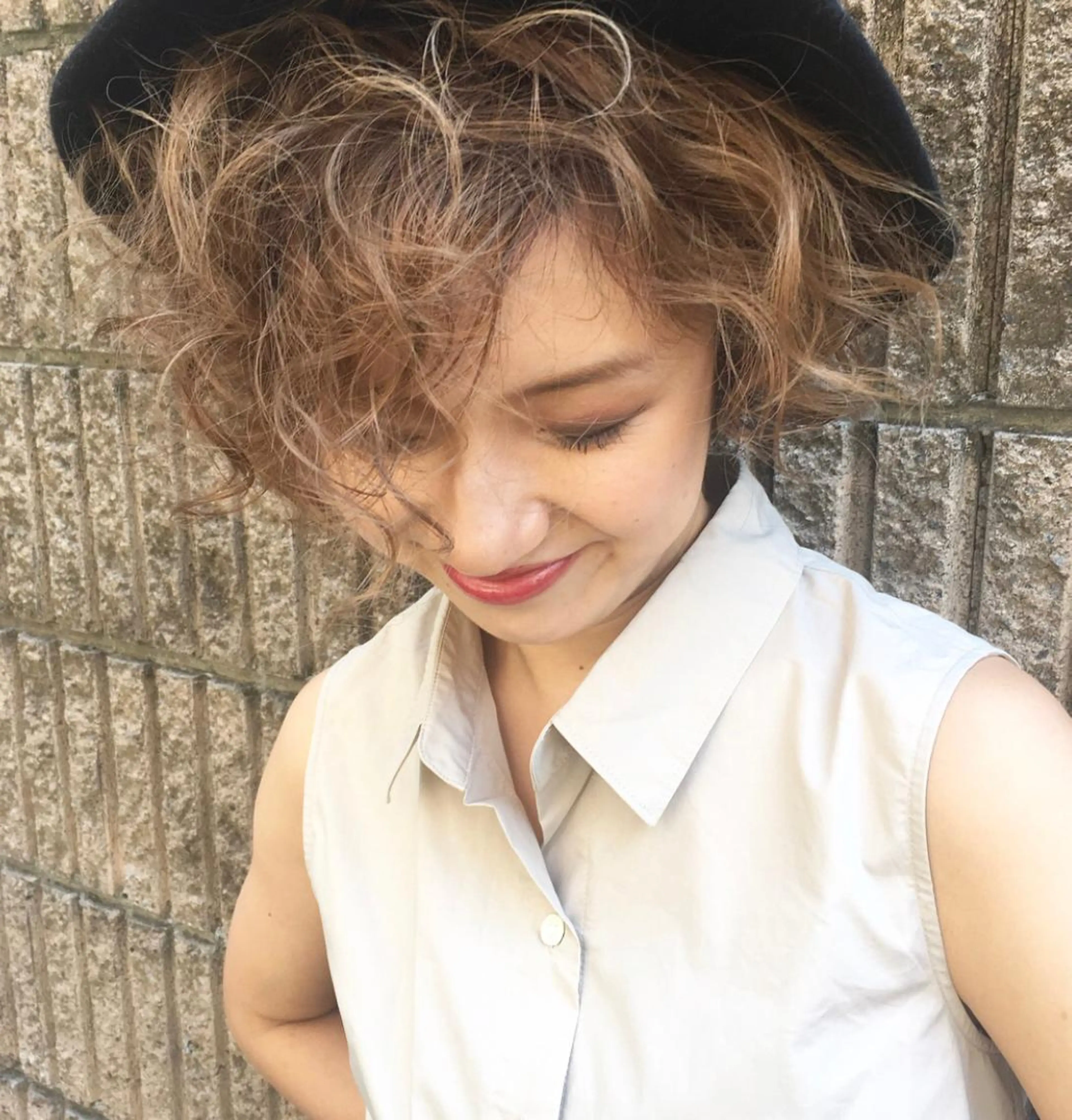 ショート カラー バレイヤージュ ハイライトカラー ボブ ハイライト レイヤーカット Bleu所属・伊熊 美砂のヘアスタイル