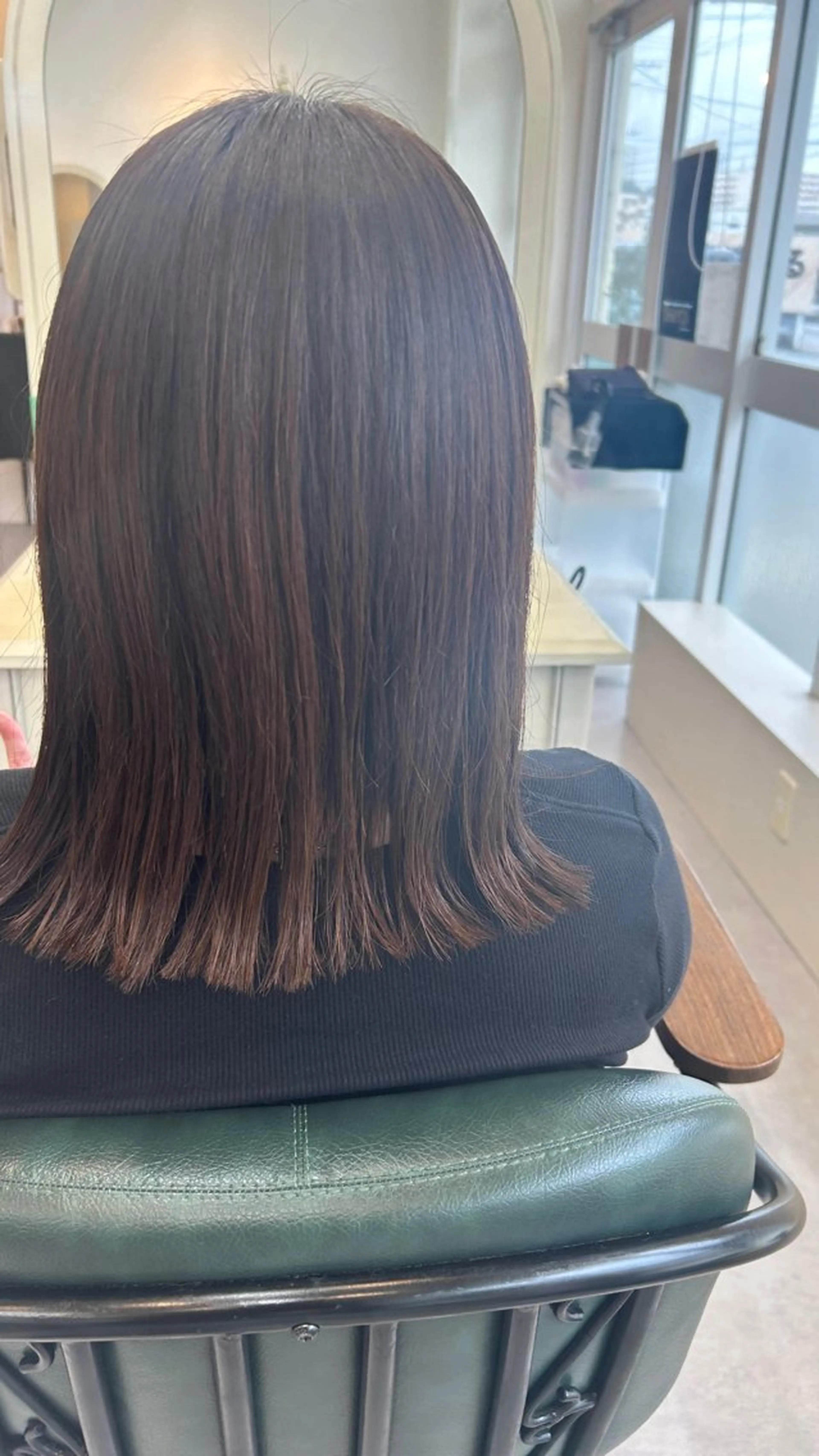 ミディアム TERUYA shionのヘアスタイル