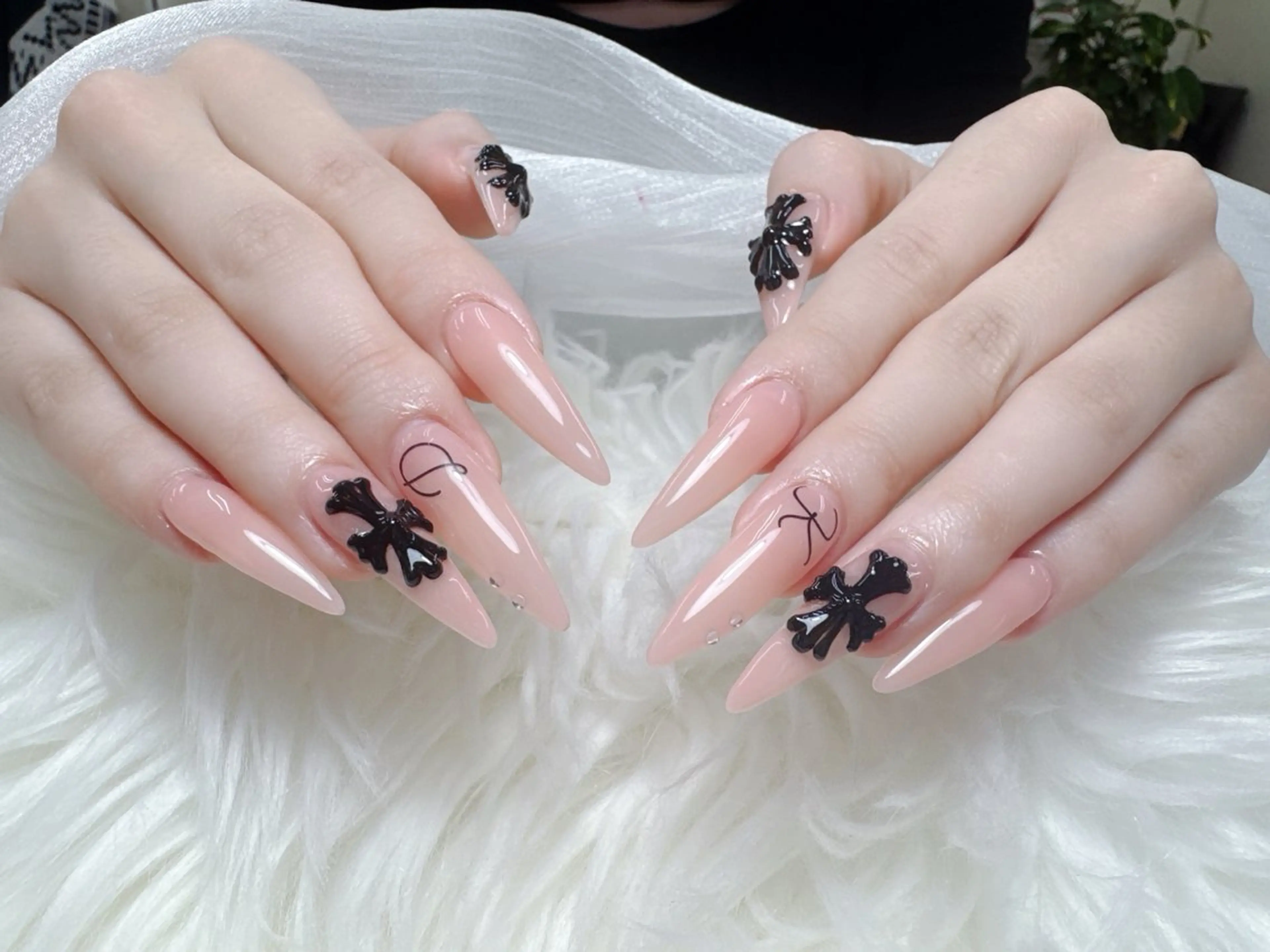 ネイル フレンチネイル グラデーション マグネットネイル ニュアンスネイル オフィスネイル ハンドネイル ハンドケア Hara Nail 【持ち込みOK】のネイルデザイン
