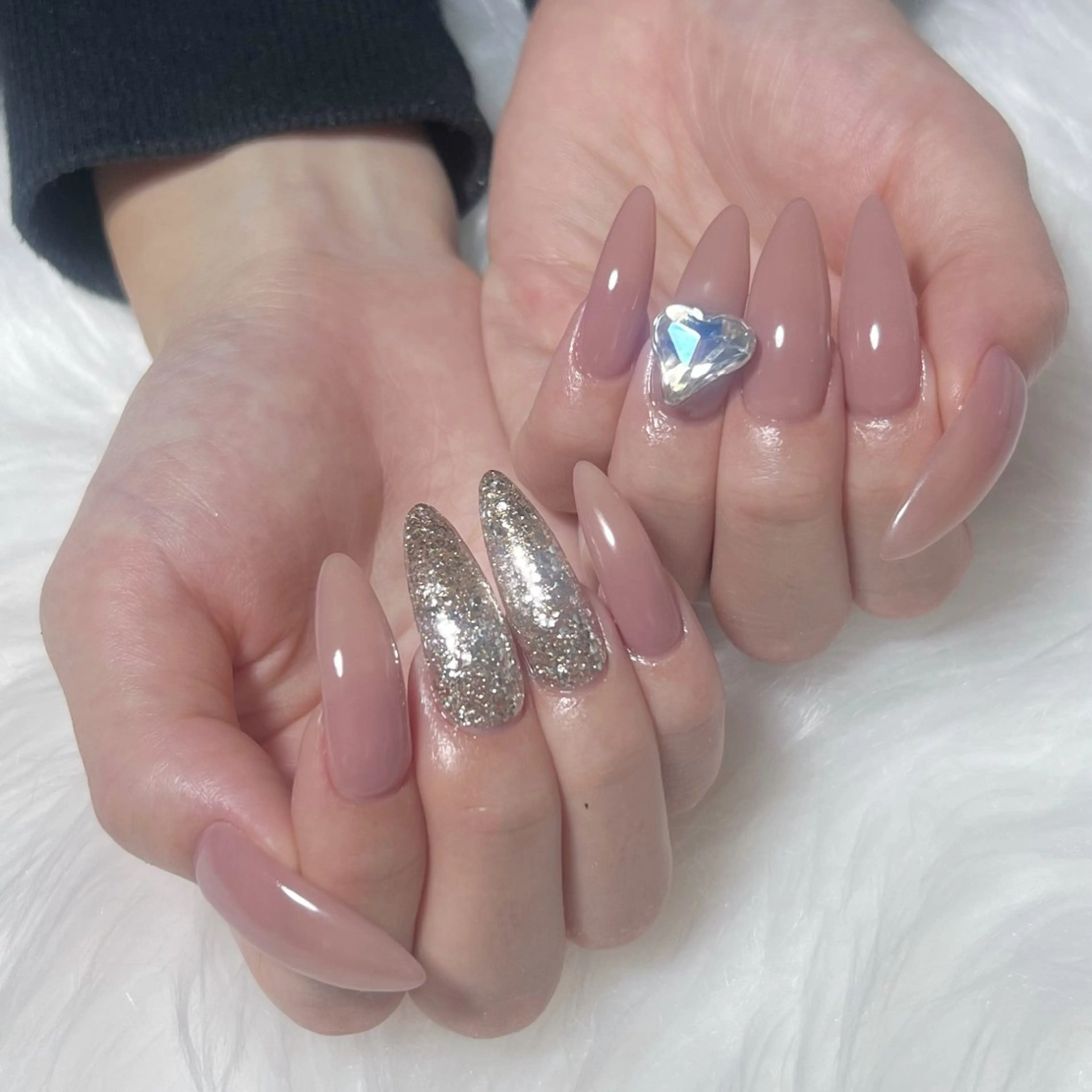 ネイル ハート ストーンネイル ハンドネイル nail salon Bayのネイルデザイン