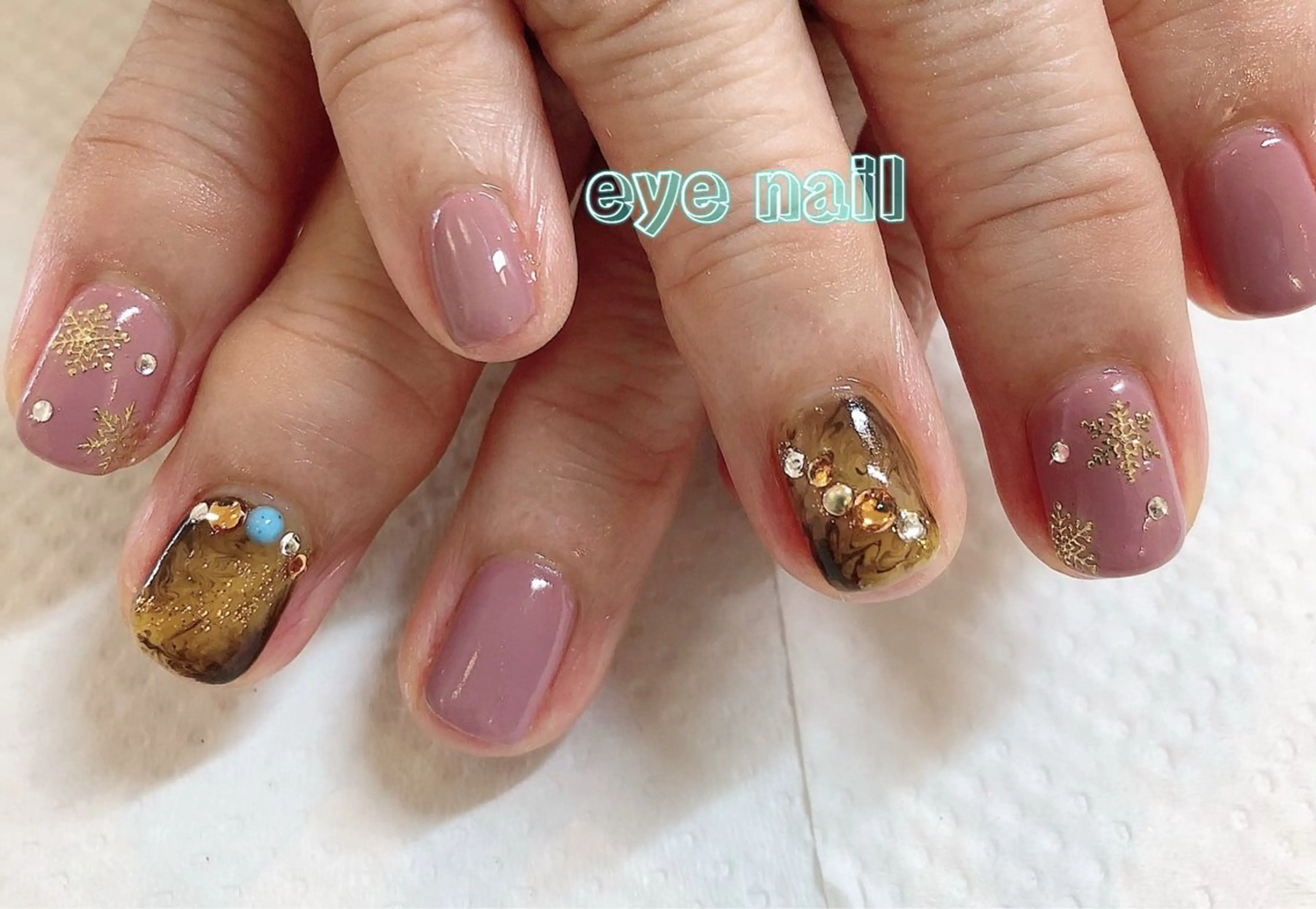 ネイル アートネイル ジェルネイル ワンカラーネイル ストーンネイル ハンドネイル Eye nailのネイルデザイン