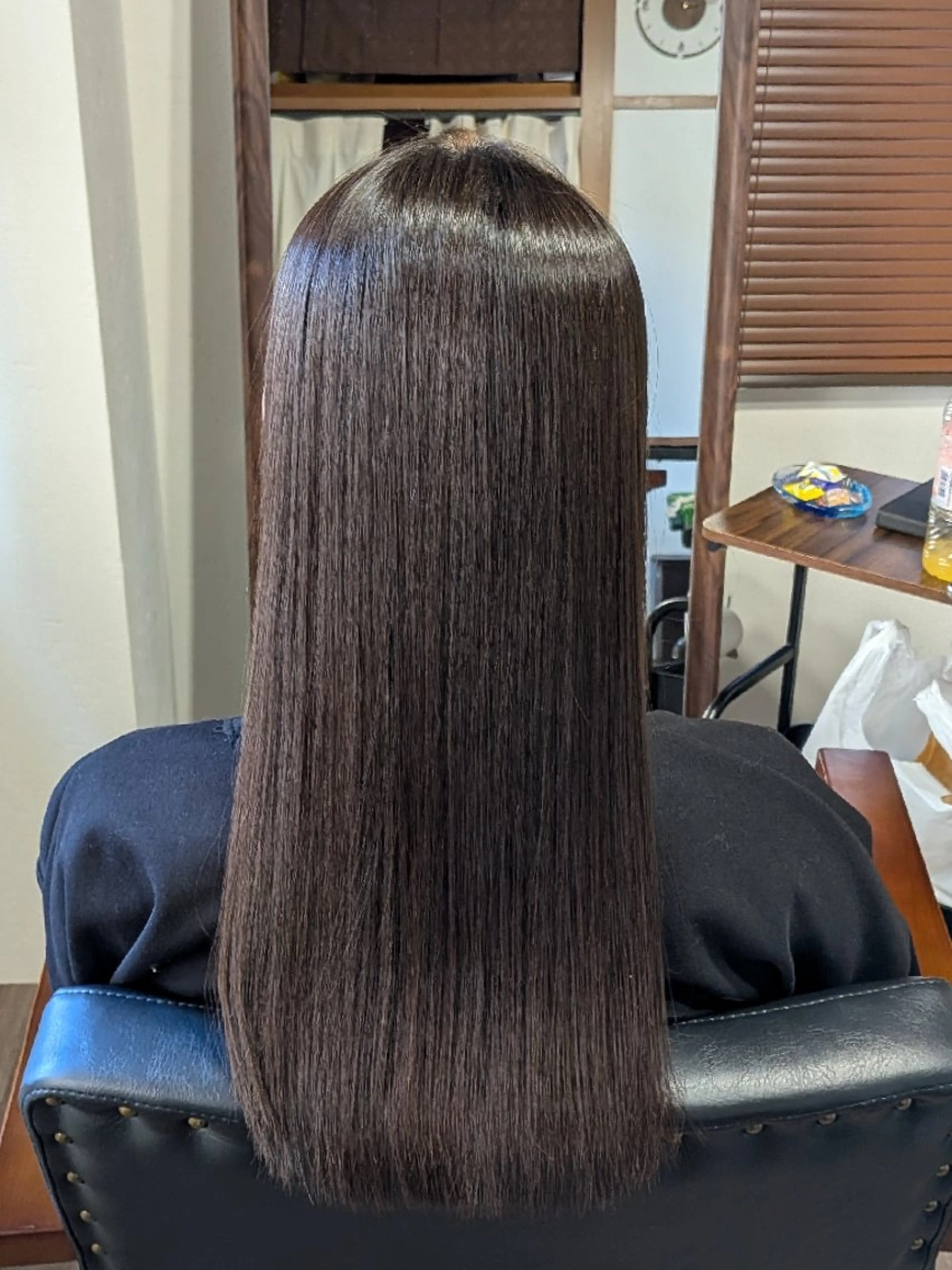 ロング 髪質改善 縮毛矯正 佐々木あきこ 髪質改善ストレートのヘアスタイル
