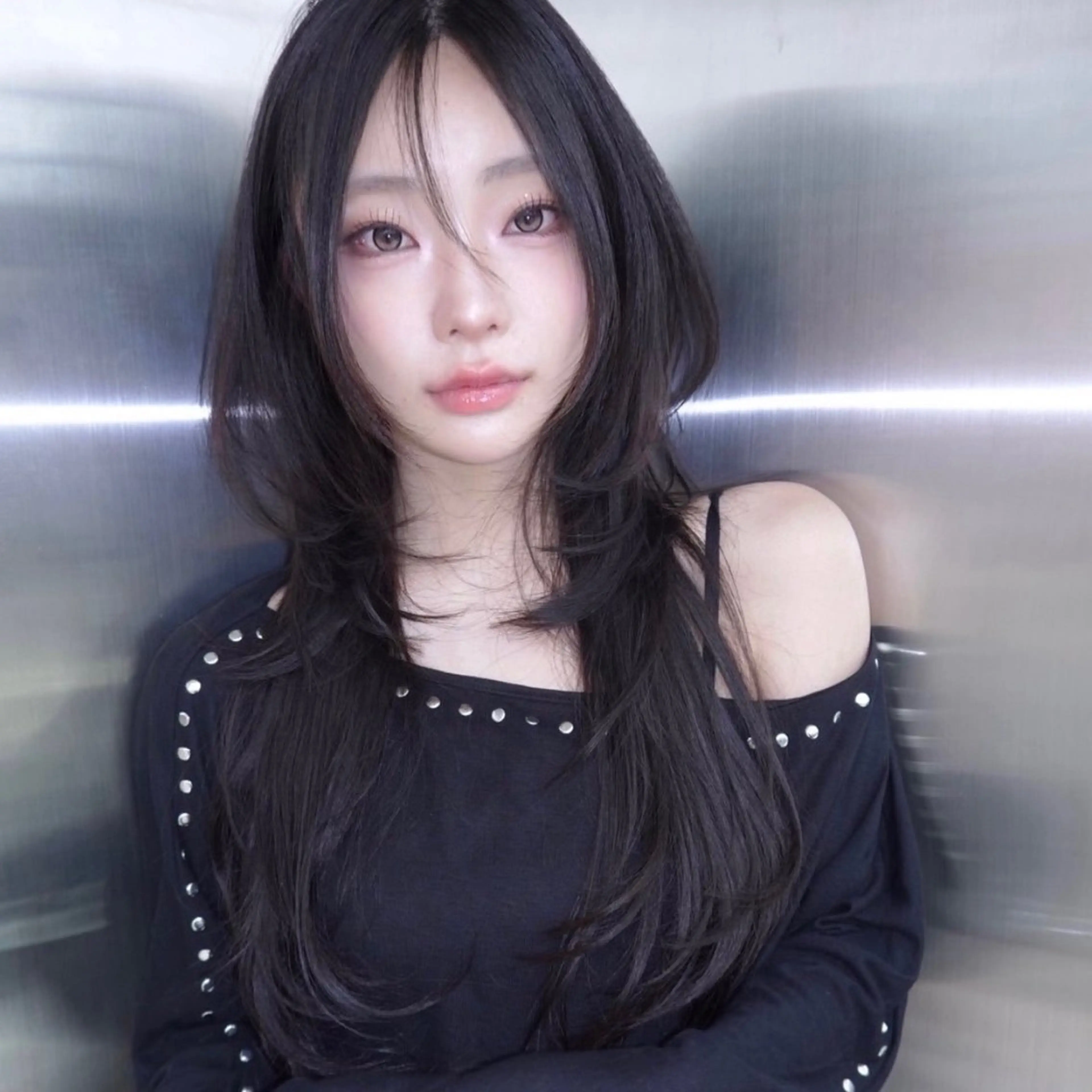 ロング くびれヘア 顔周りカット ハイレイヤー 韓国風ヘア レイヤーカット ヘアカラー がわ/ハイレイヤー /ハイトーンカラーのヘアスタイル