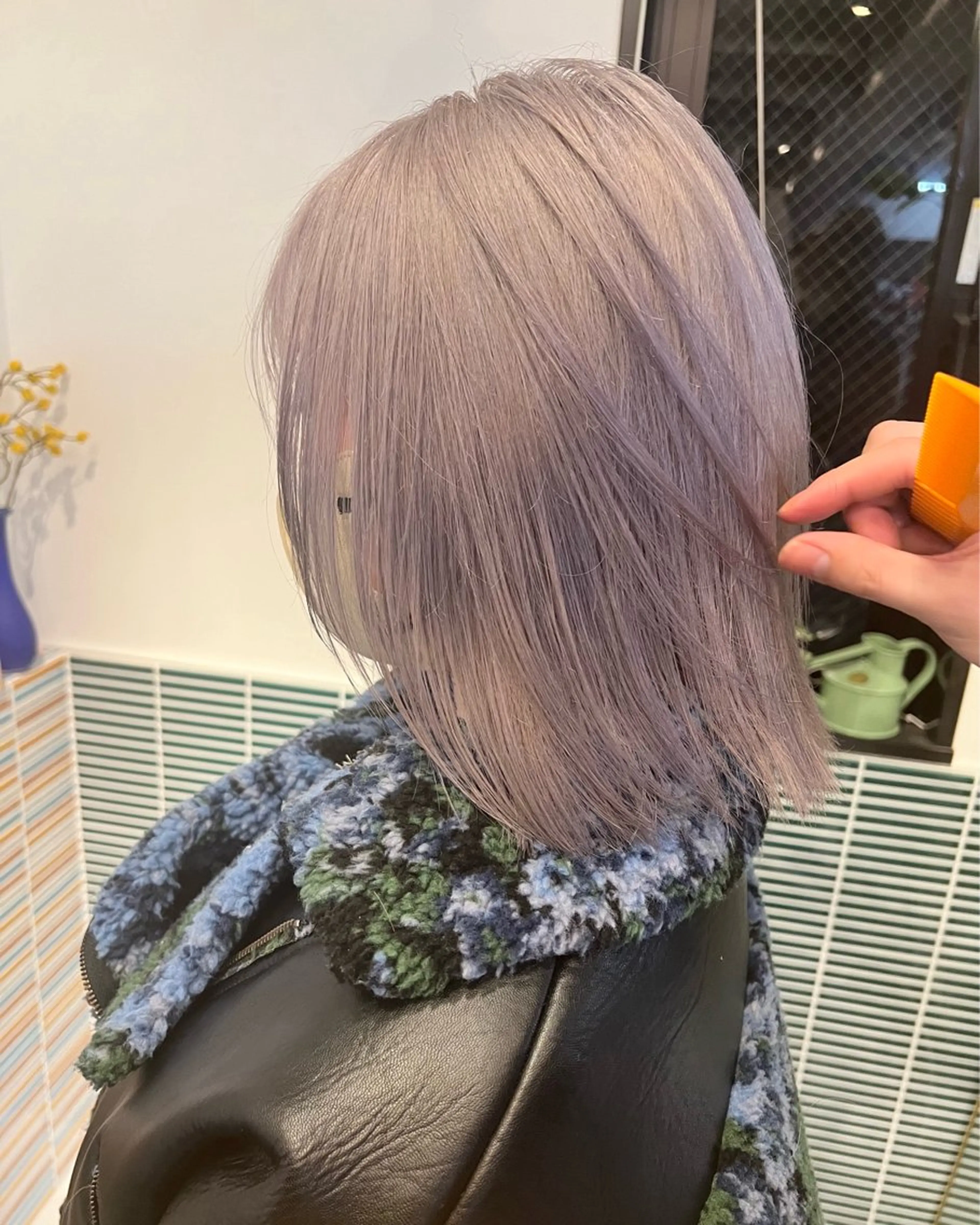 ミディアム カラー カット ヘアカラー ミルクティーベージュ outaのヘアスタイル