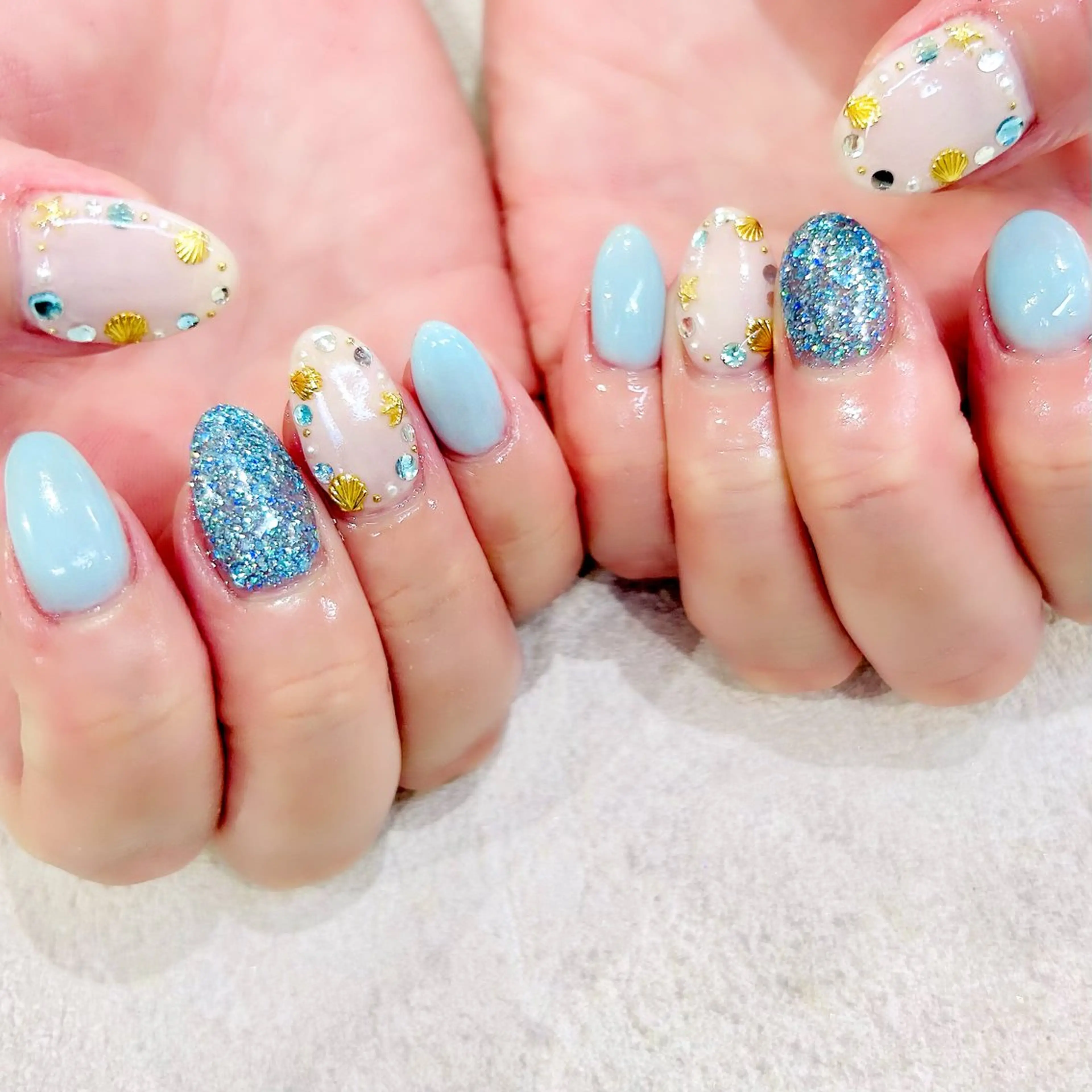 ネイル ストーンネイル ハンドネイル muum_nail 新宿2分 三丁目1分のネイルデザイン