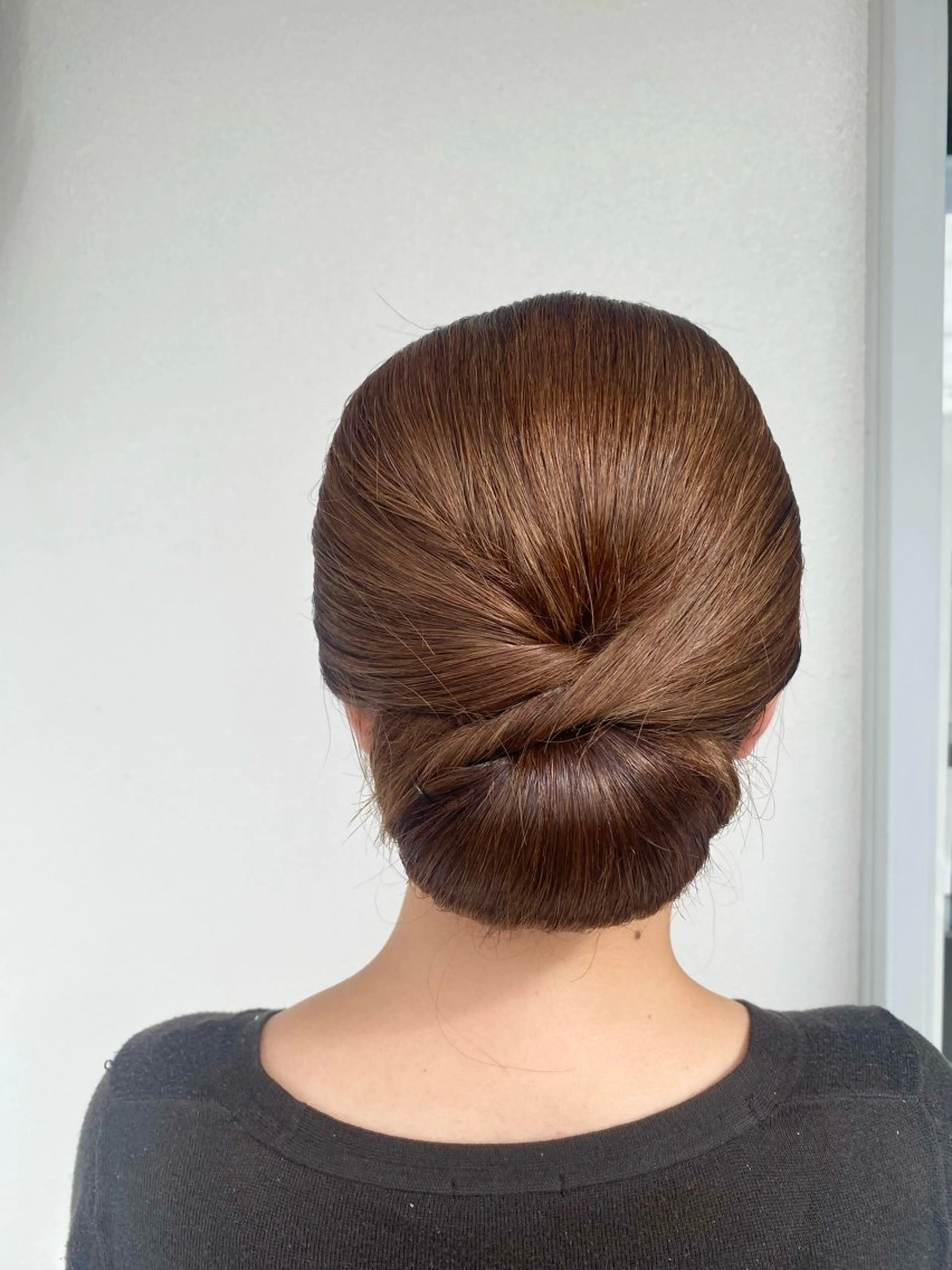 ヘアアレンジ 夜会巻き . SHIZUKAのヘアスタイル