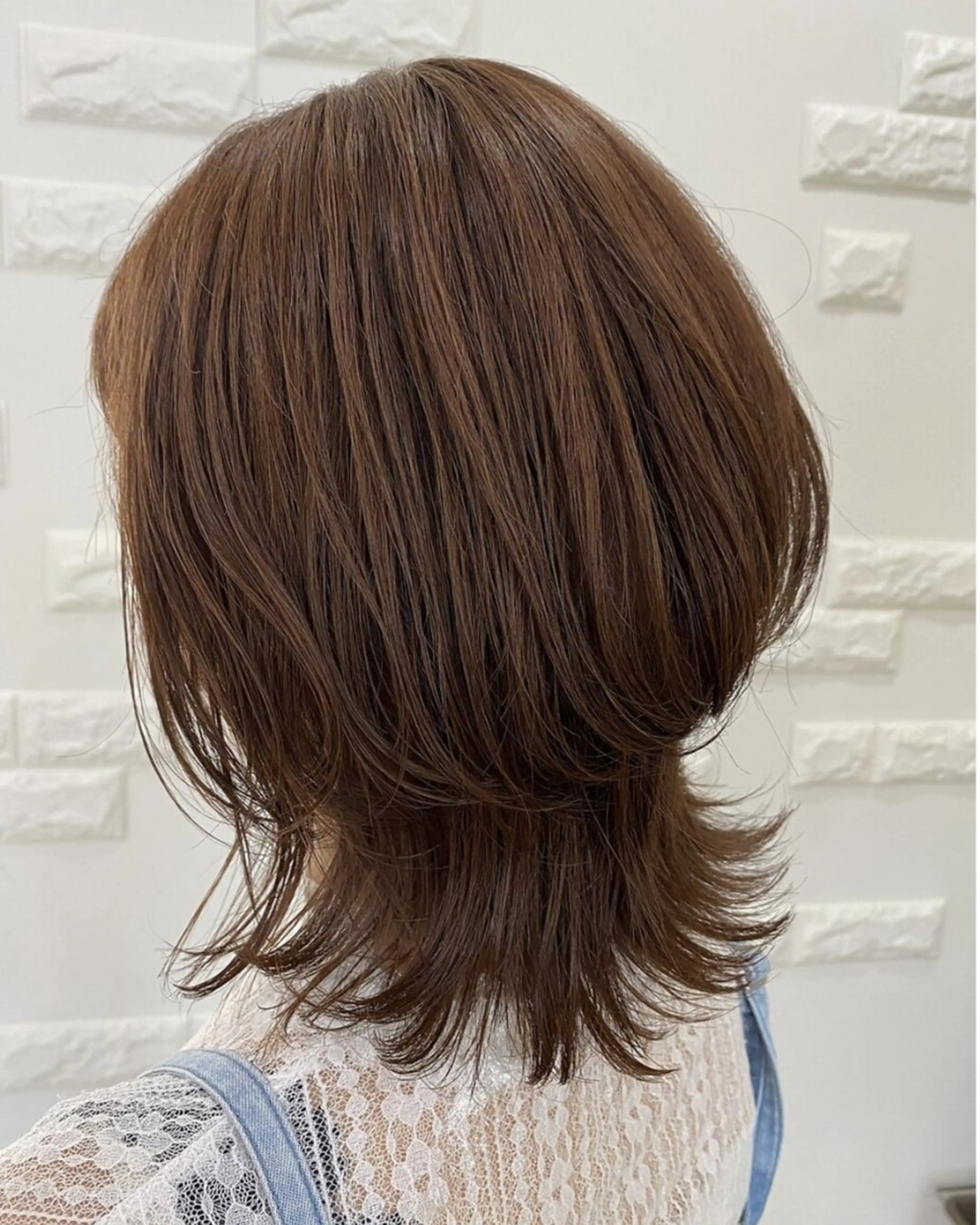 ミディアム レイヤーカット ウルフカット ウルフレイヤー 佐藤 帆春のヘアスタイル