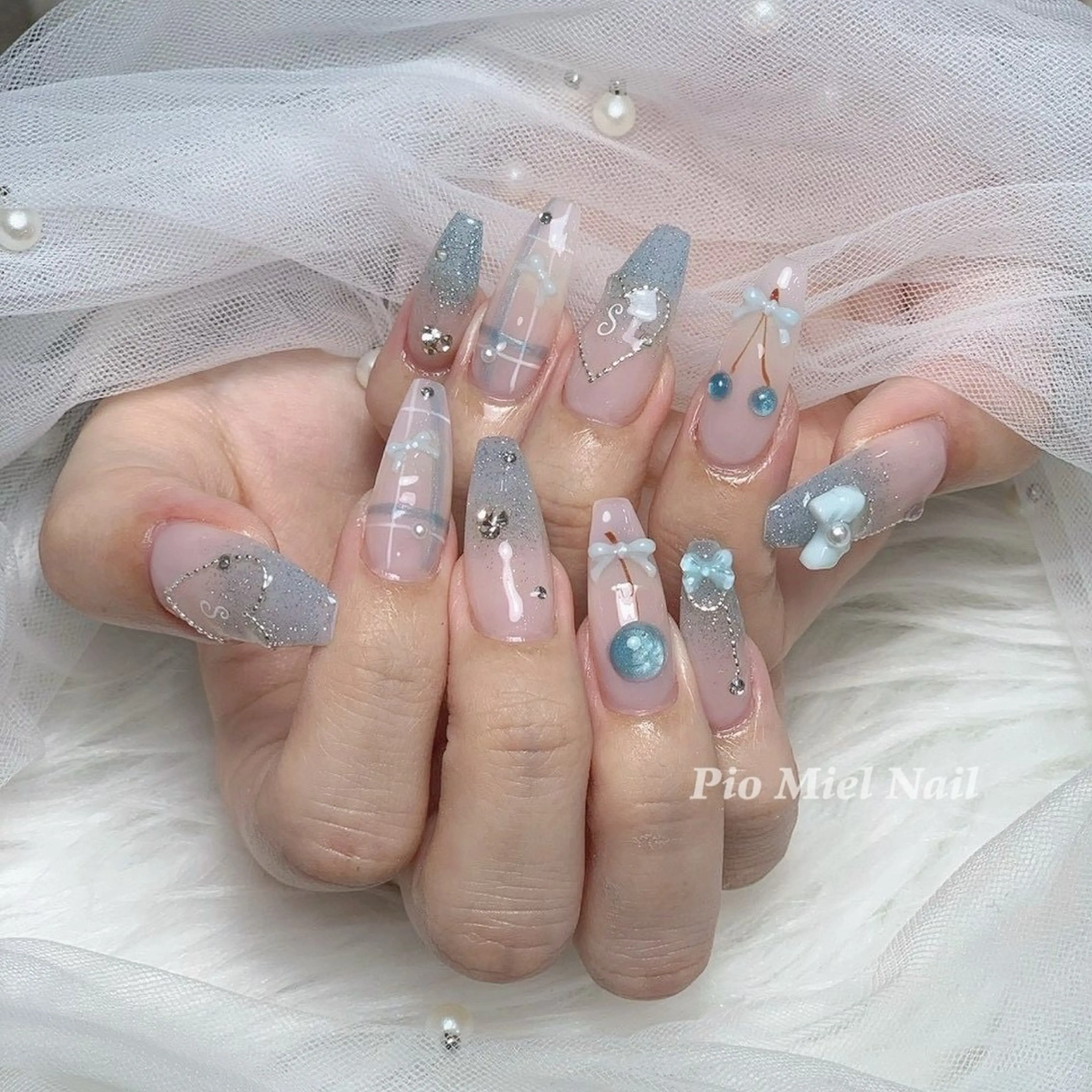 ネイル ハンドネイル HANA 長さだしのネイルデザイン