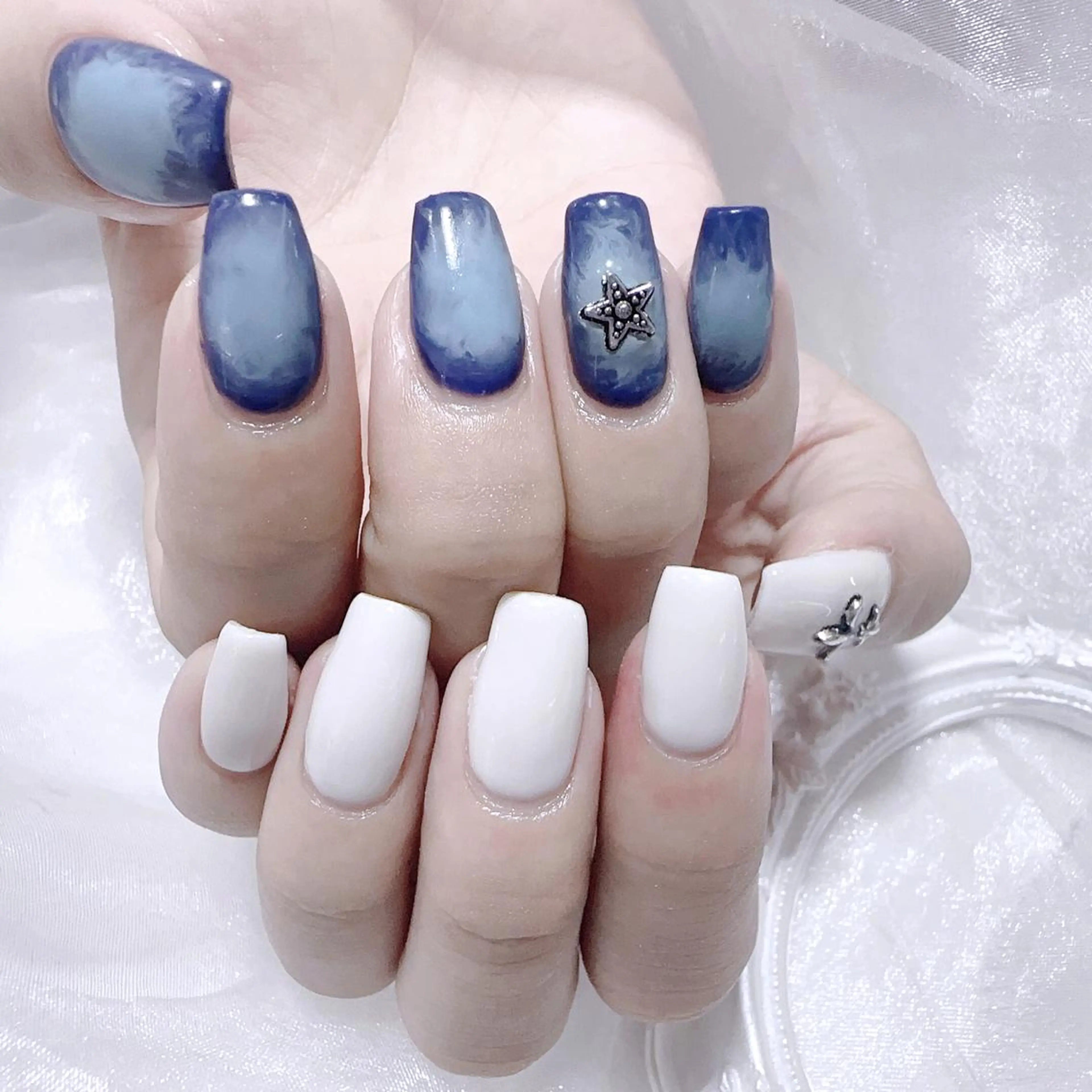 ネイル ハンドネイル VIVIAN リサのネイルデザイン