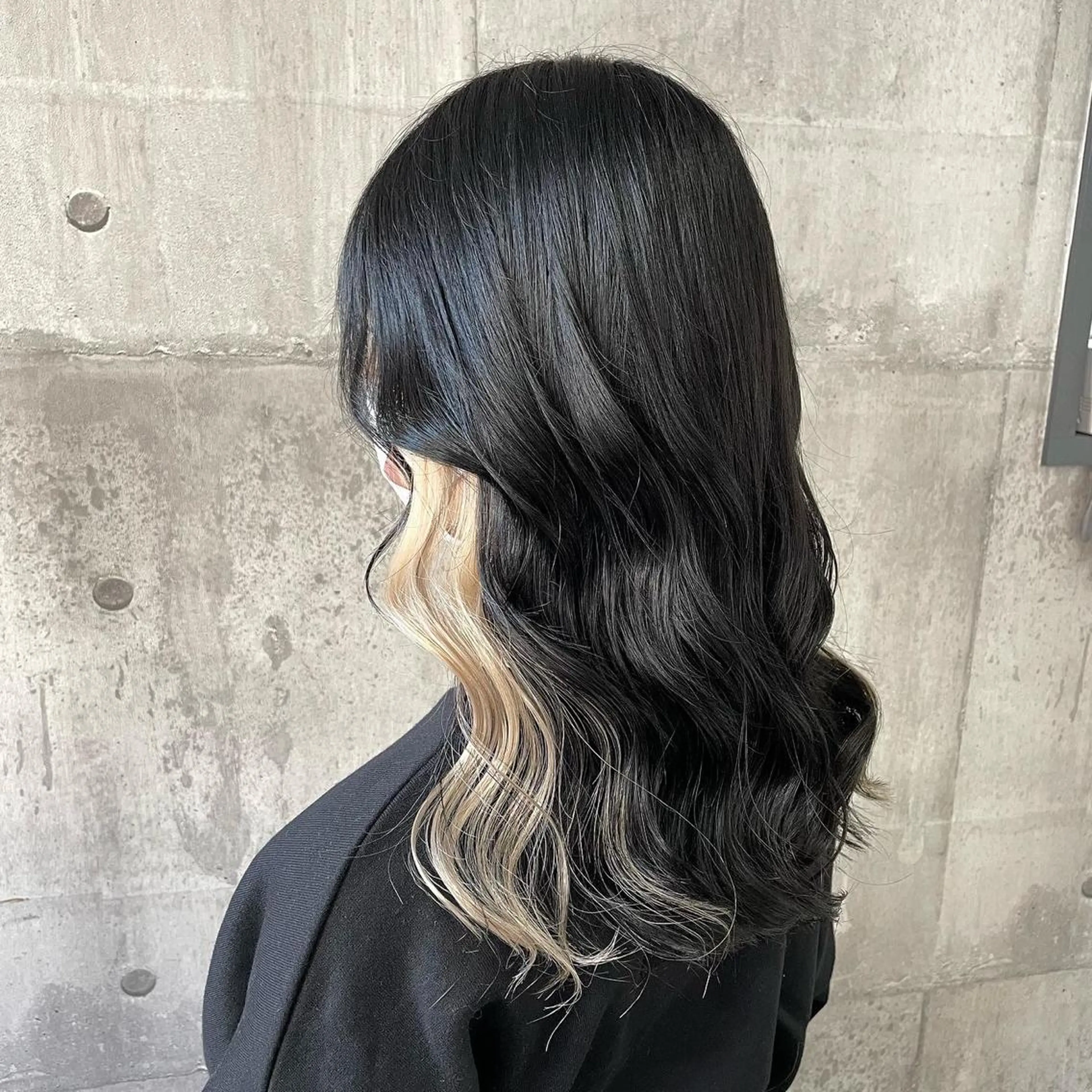セミロング カラー ブロンド ヘアカラー トリートメント Hair Labo ASH  あみん♡のヘアスタイル