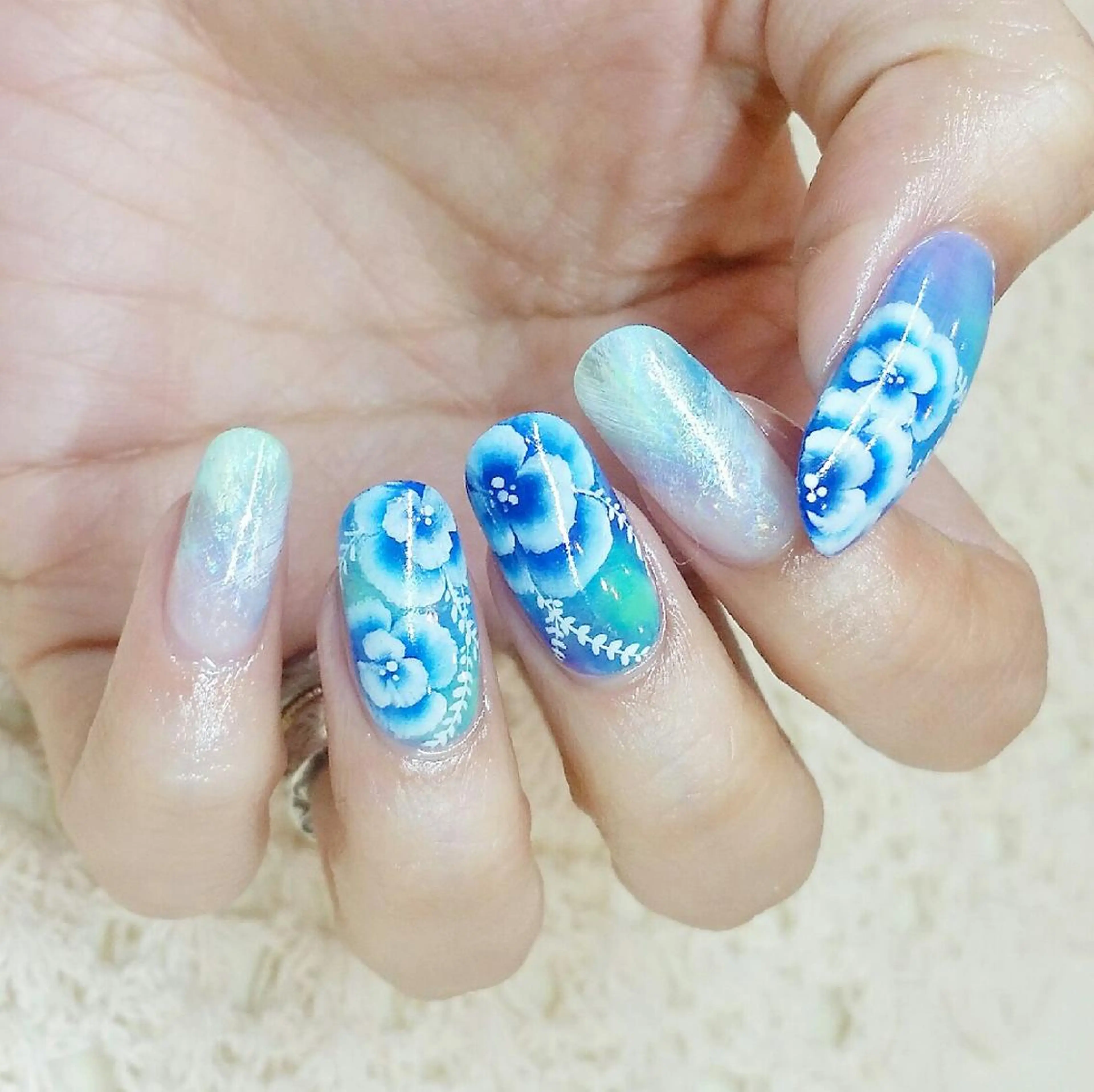 ミディアム ネイル ブルー 古屋 勢子のその他イメージ