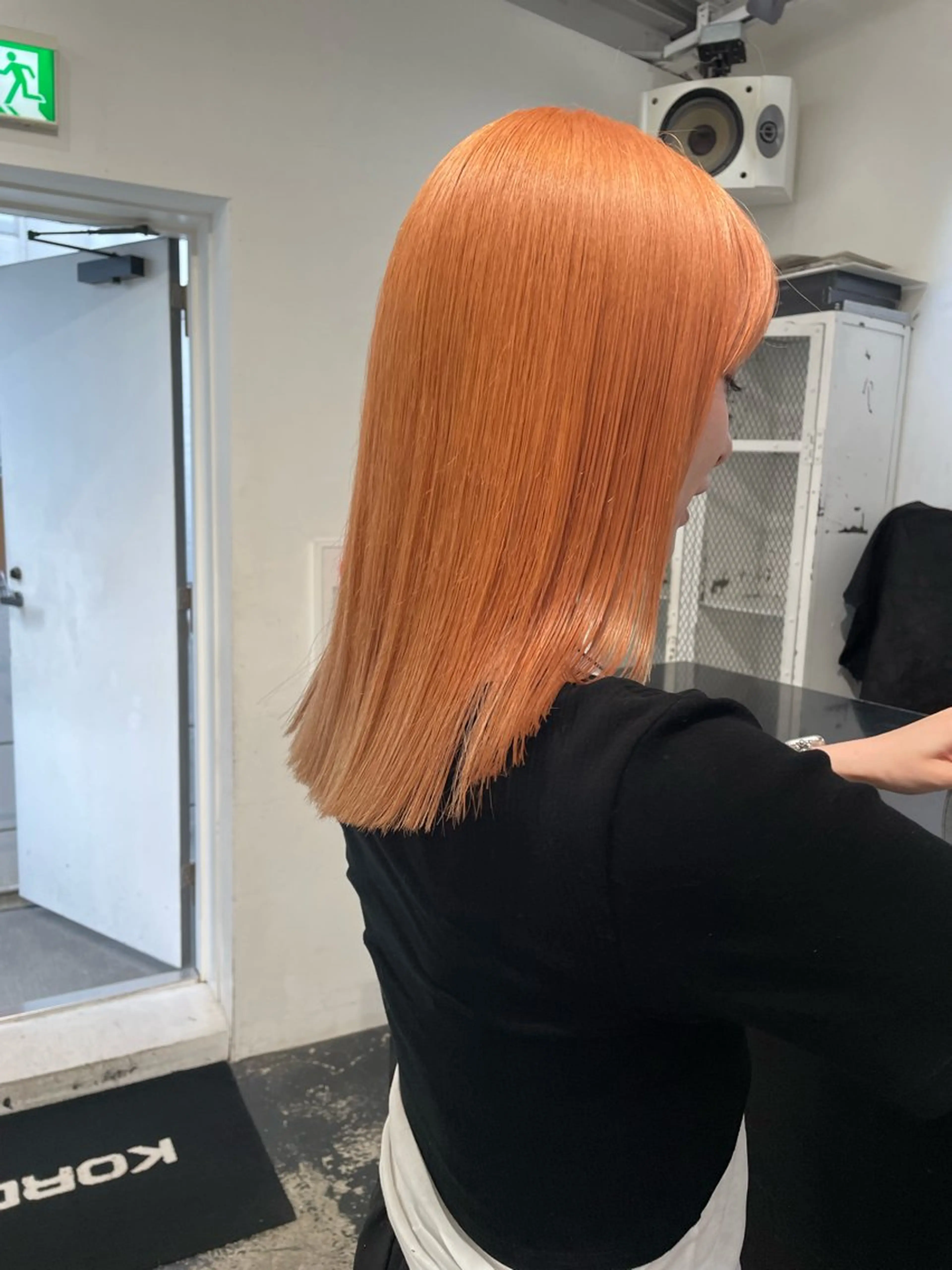 ミディアム カラー ヘアアレンジ ブリーチ オレンジ カット ヘアカラー トリートメント 艶ハイトーン/ヘア アレンジAYAKAのヘアスタイル