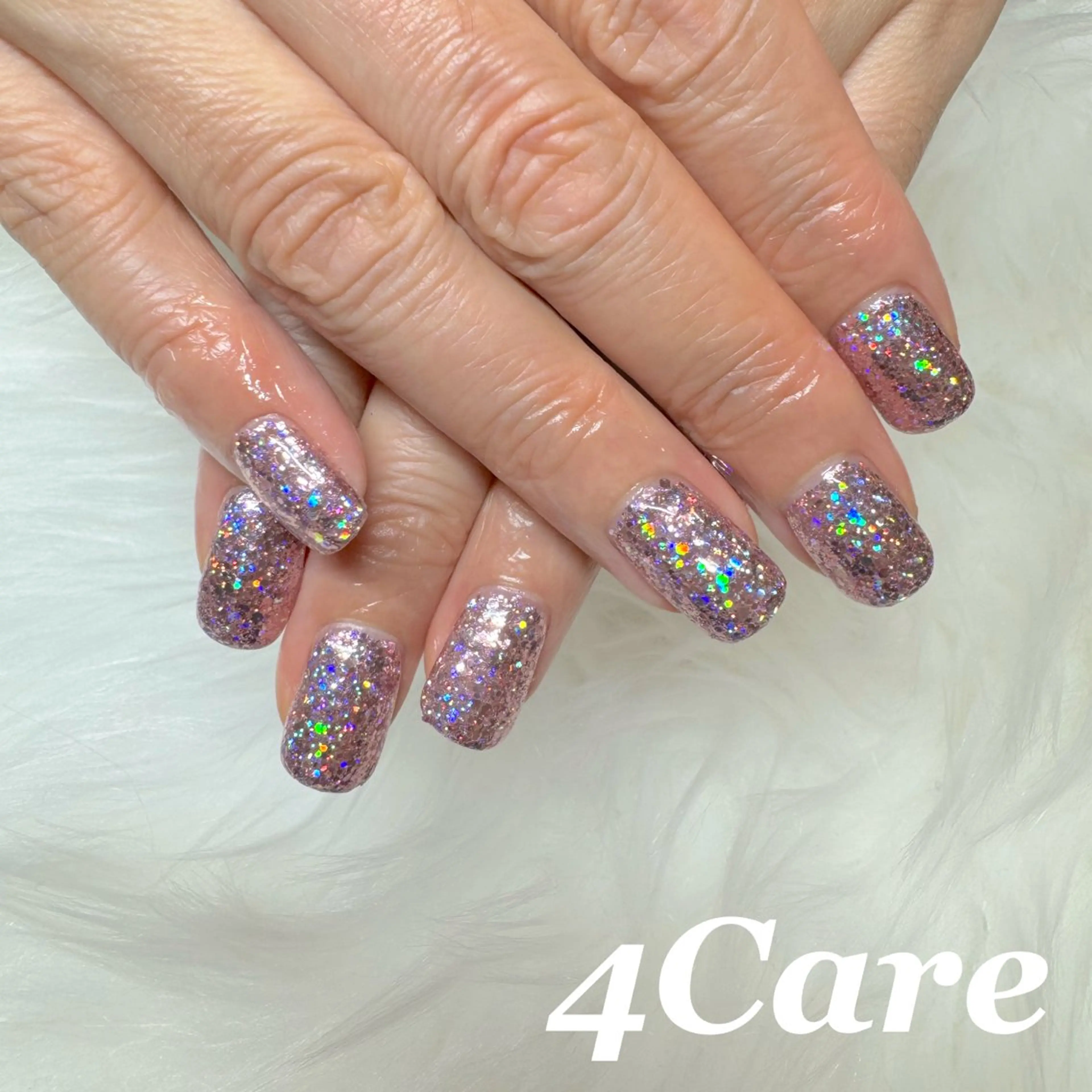 ネイル ハンドネイル 4Care Yのネイルデザイン