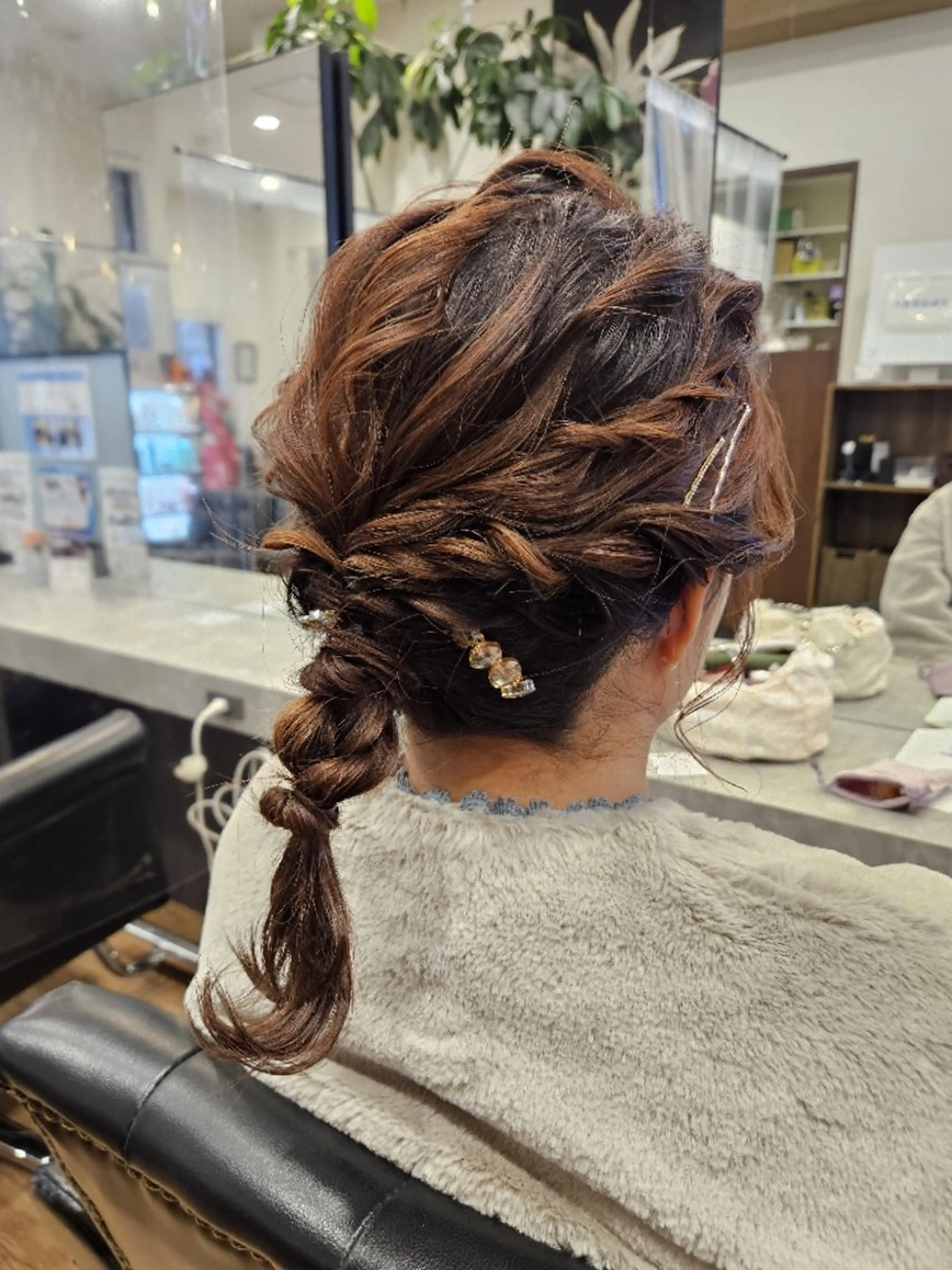 ミディアム ヘアアレンジ 関口 友菜のヘアスタイル