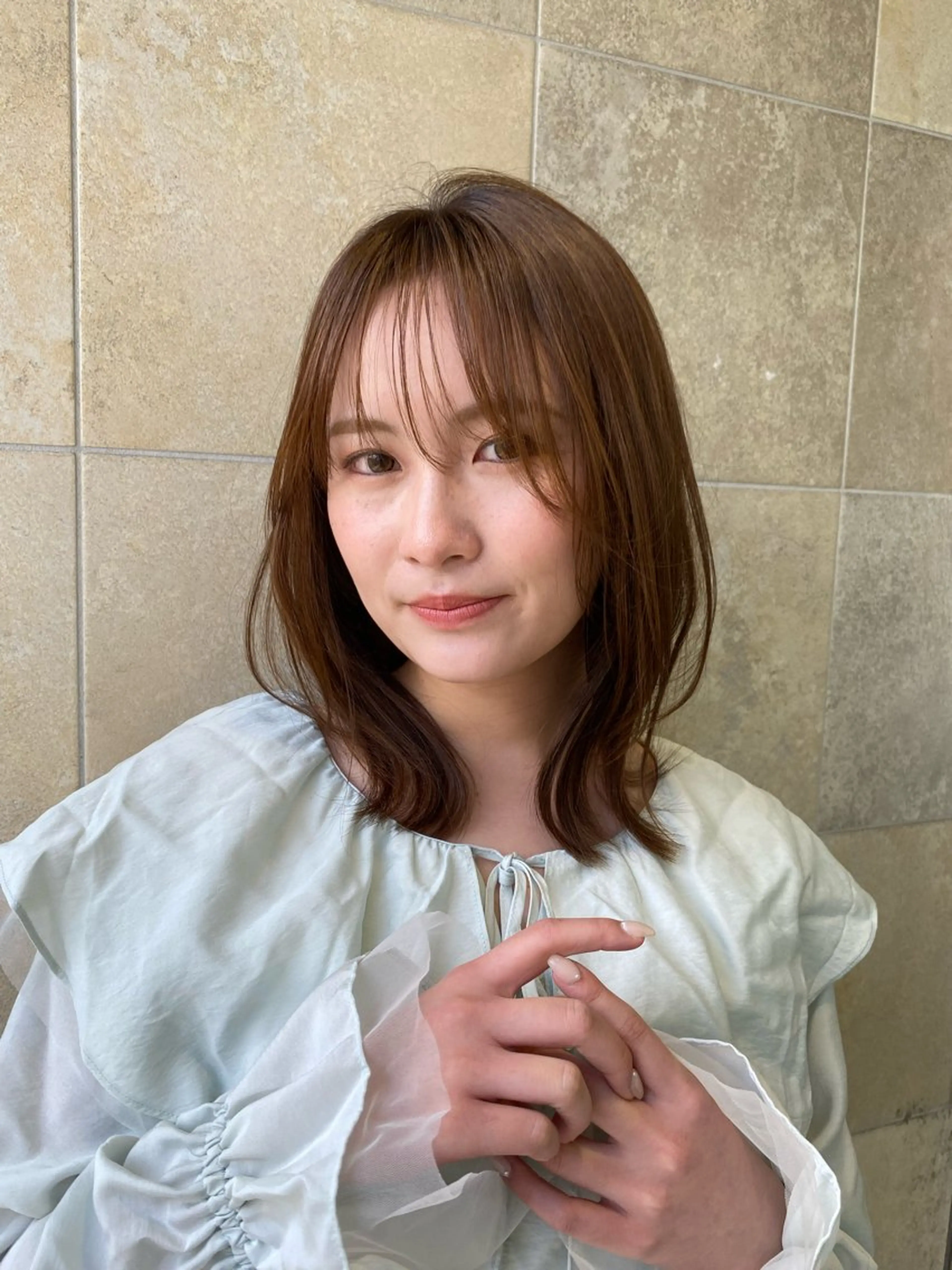 ミディアム 艶髪/透明感/ 三宅晴香のヘアスタイル