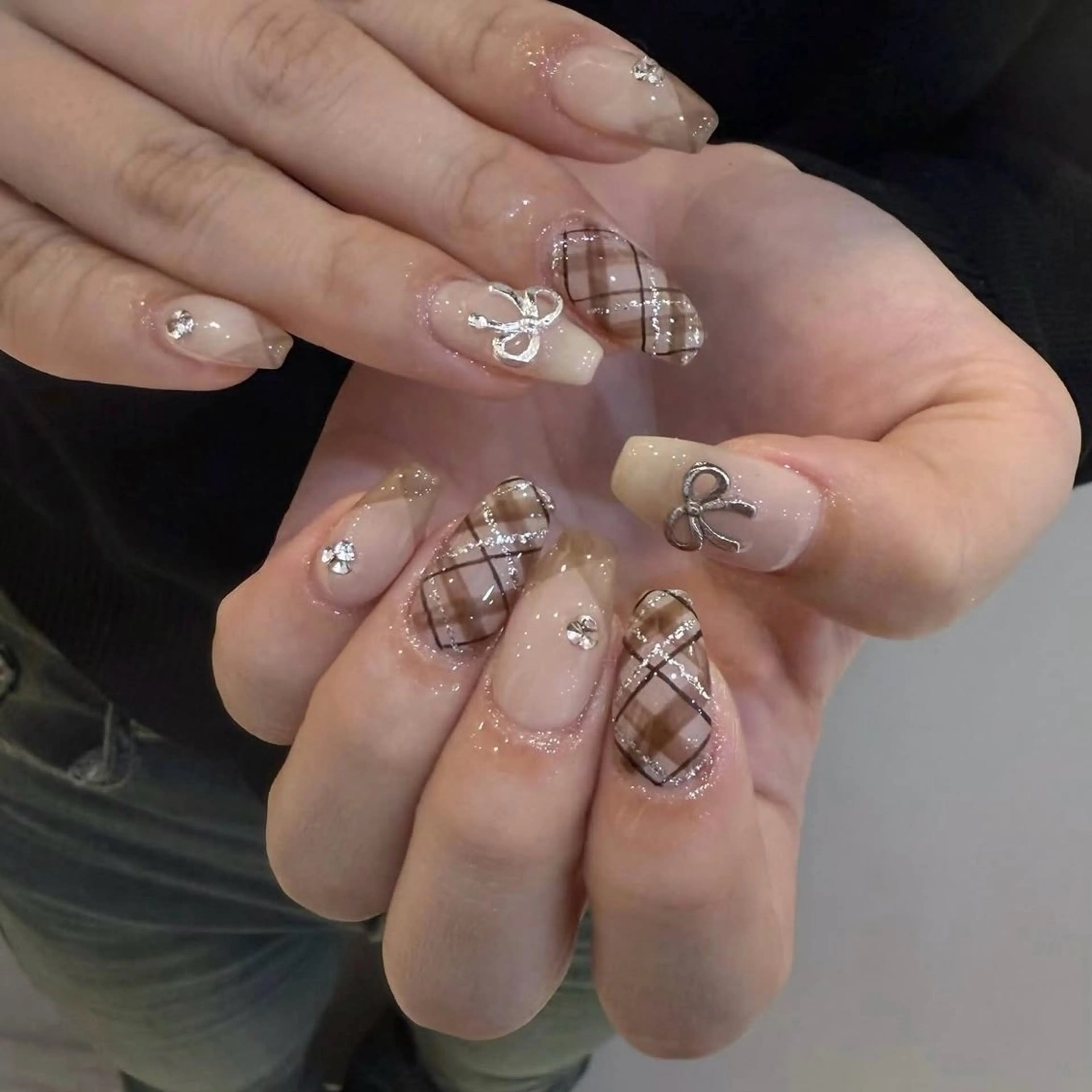 ネイル deicy.soar Karenのネイルデザイン