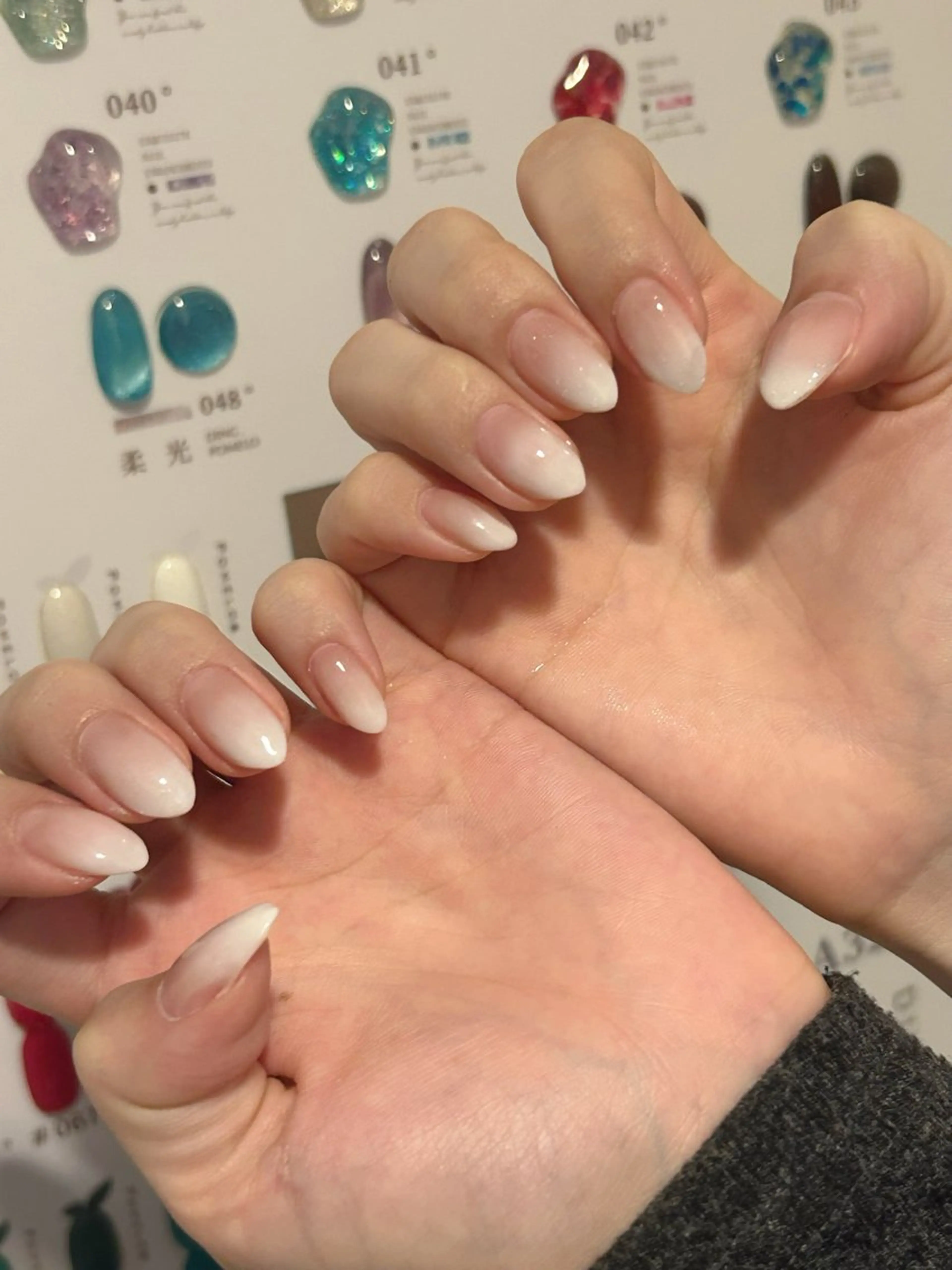 ネイル アートネイル オーロラネイル フレンチネイル ジェルネイル ガラスフレンチ RINN ANA.CHUOのネイルデザイン