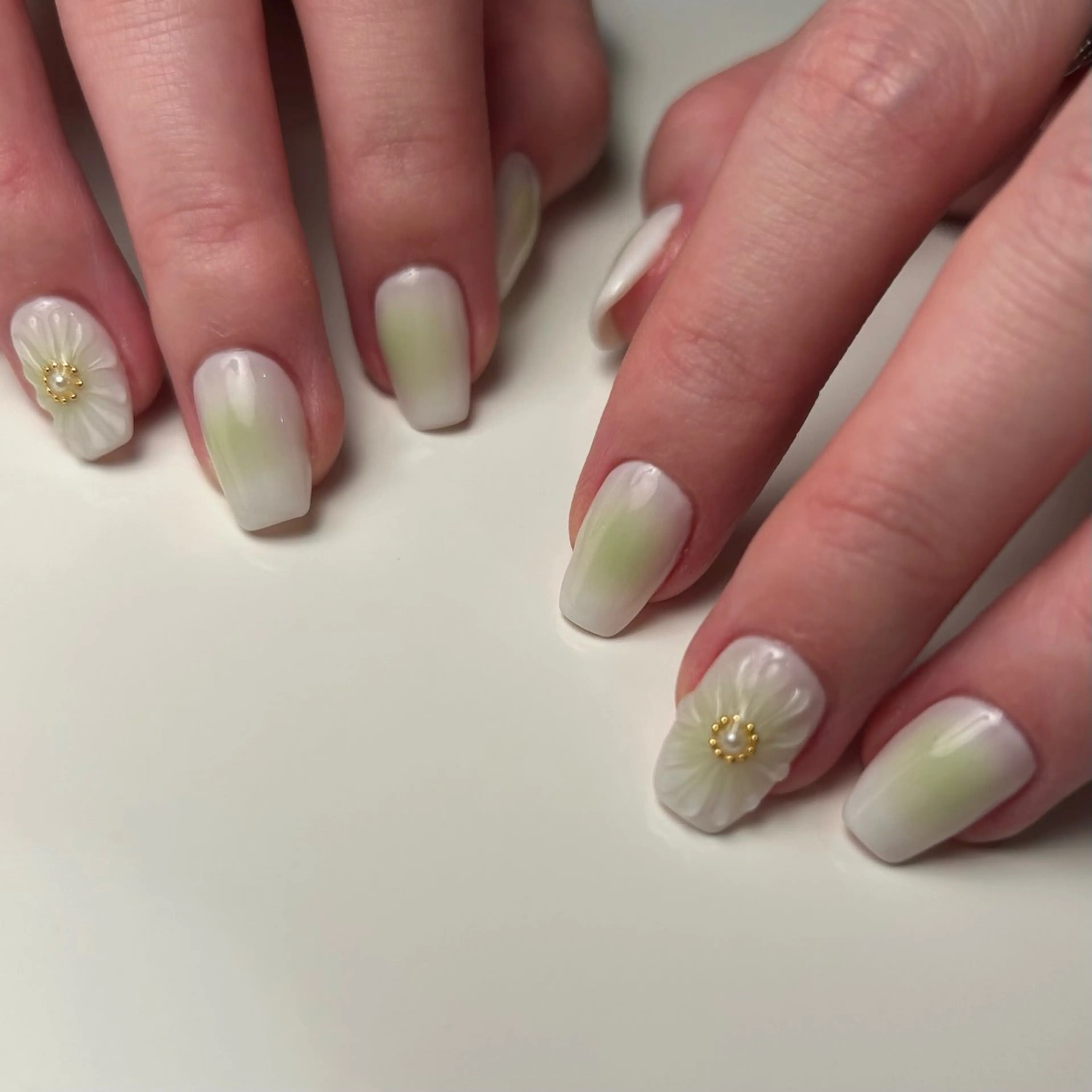 ネイル シンプルネイル Ezura Yumiのネイルデザイン