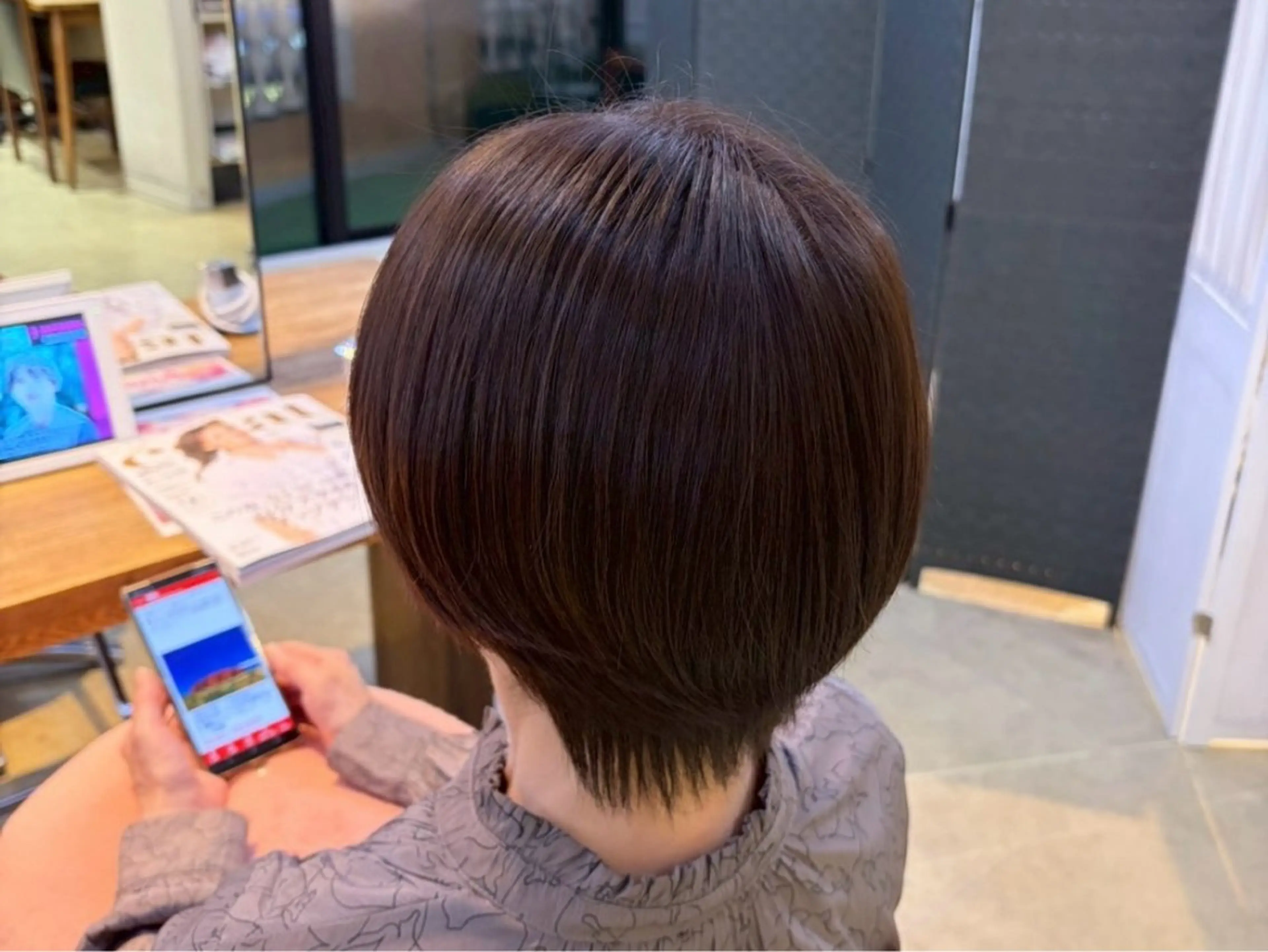 ショート カラー ヘアカラー 松本 ひなたのヘアスタイル
