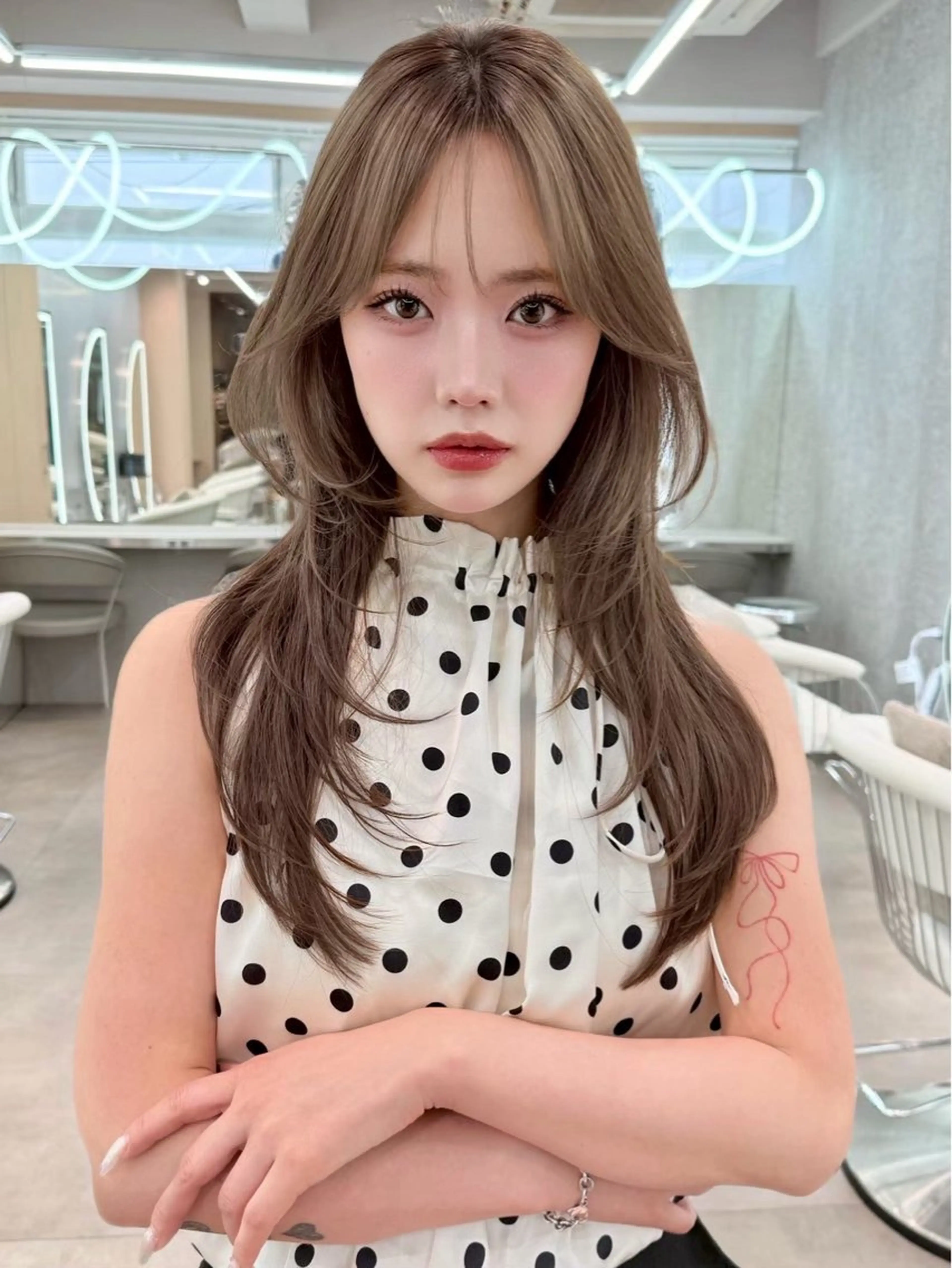 ロング カラー ヘアアレンジ アッシュ 黒髪 ブリーチ ブルーカラー ブルーブラック カット ヘアカラー トリートメント ヘアセット 大宮🩵縮毛矯正 レイヤー 佐藤和のヘアスタイル