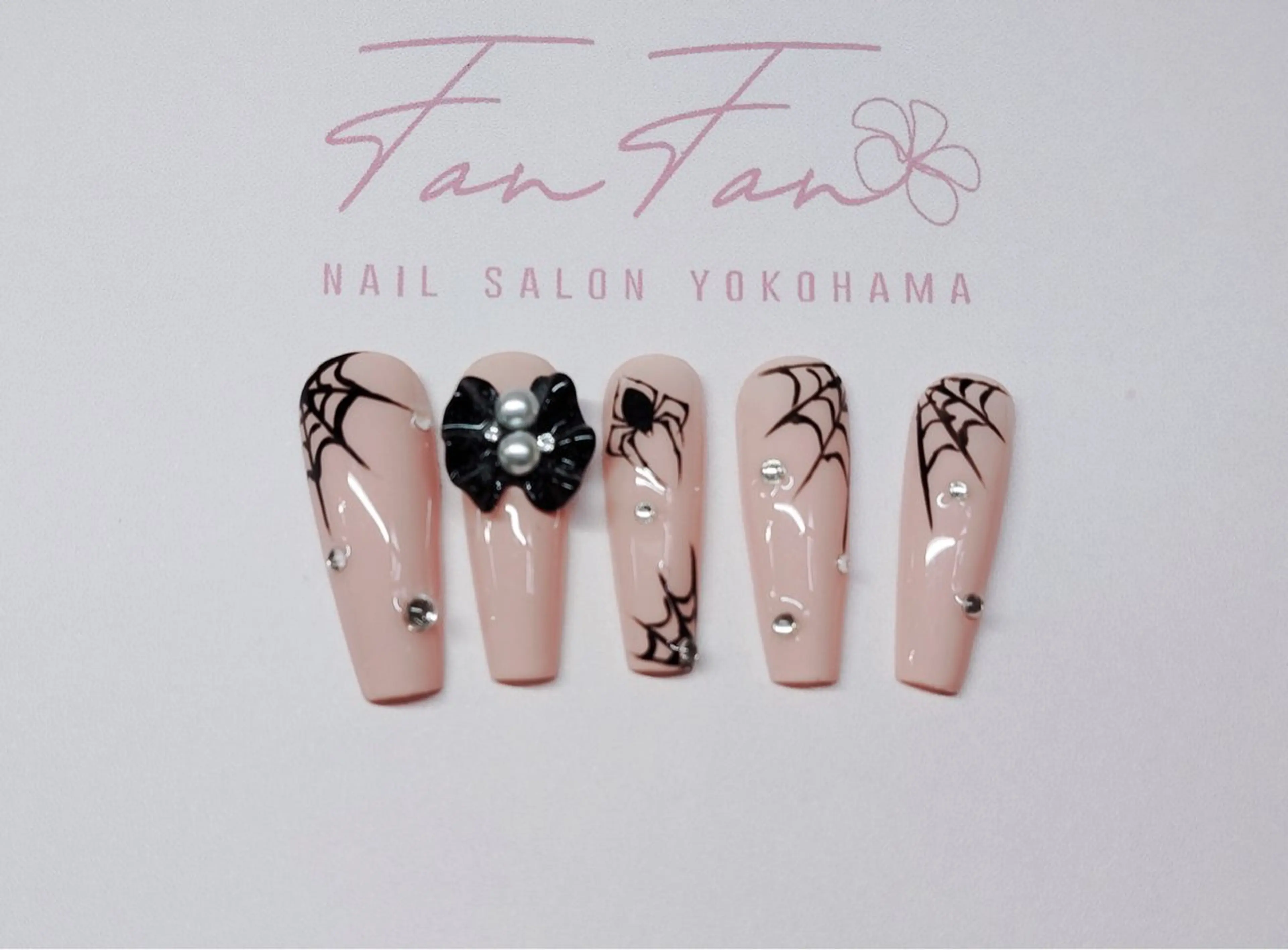 ネイル アートネイル オーロラネイル ガーリー キラキラネイル 韓国ネイル ハンドネイル KaKa FanFanNailのネイルデザイン