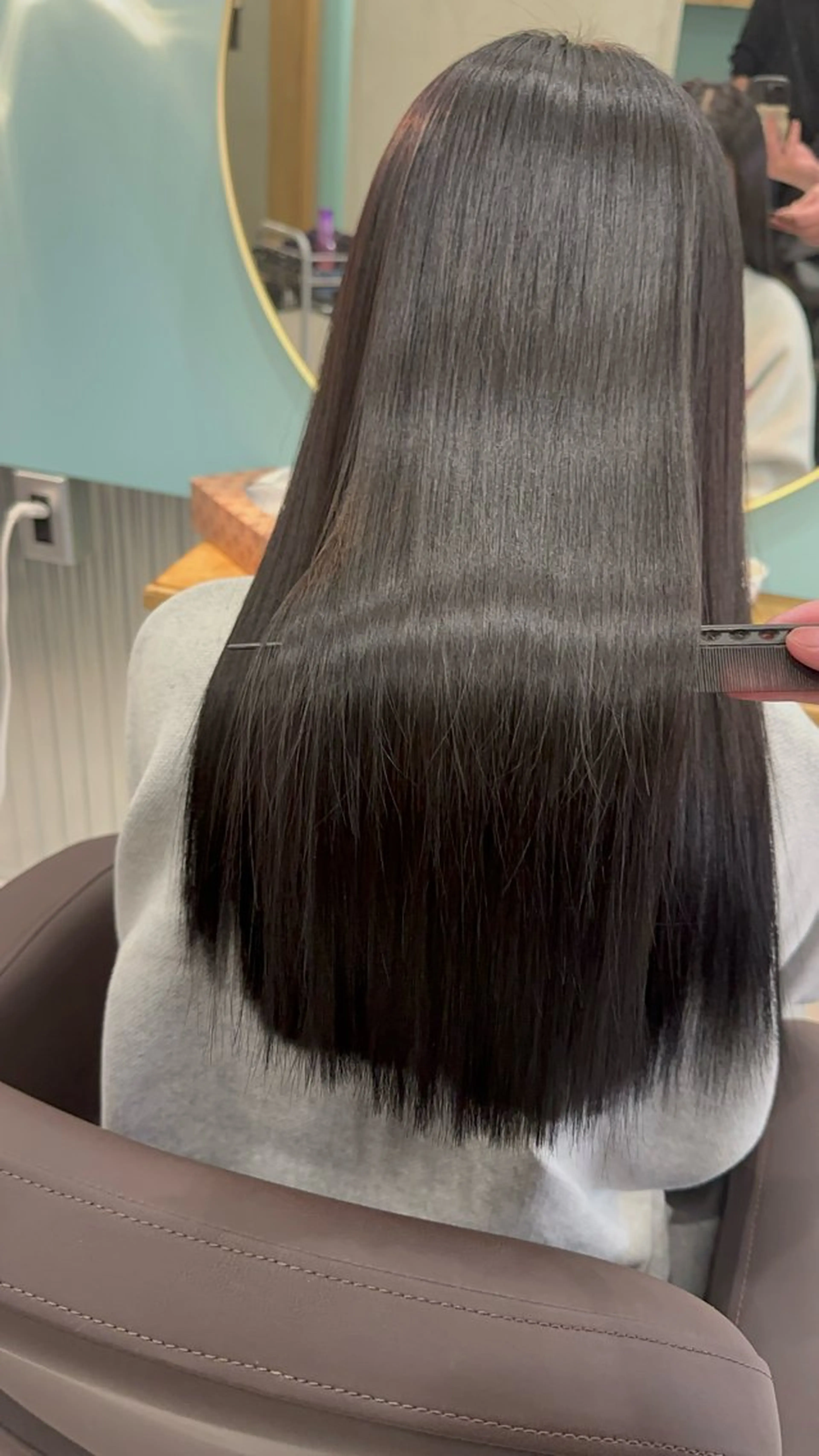 ロング カラー ケアカラー 髪質改善 トリートメント カワカミ ユウダイのヘアスタイル