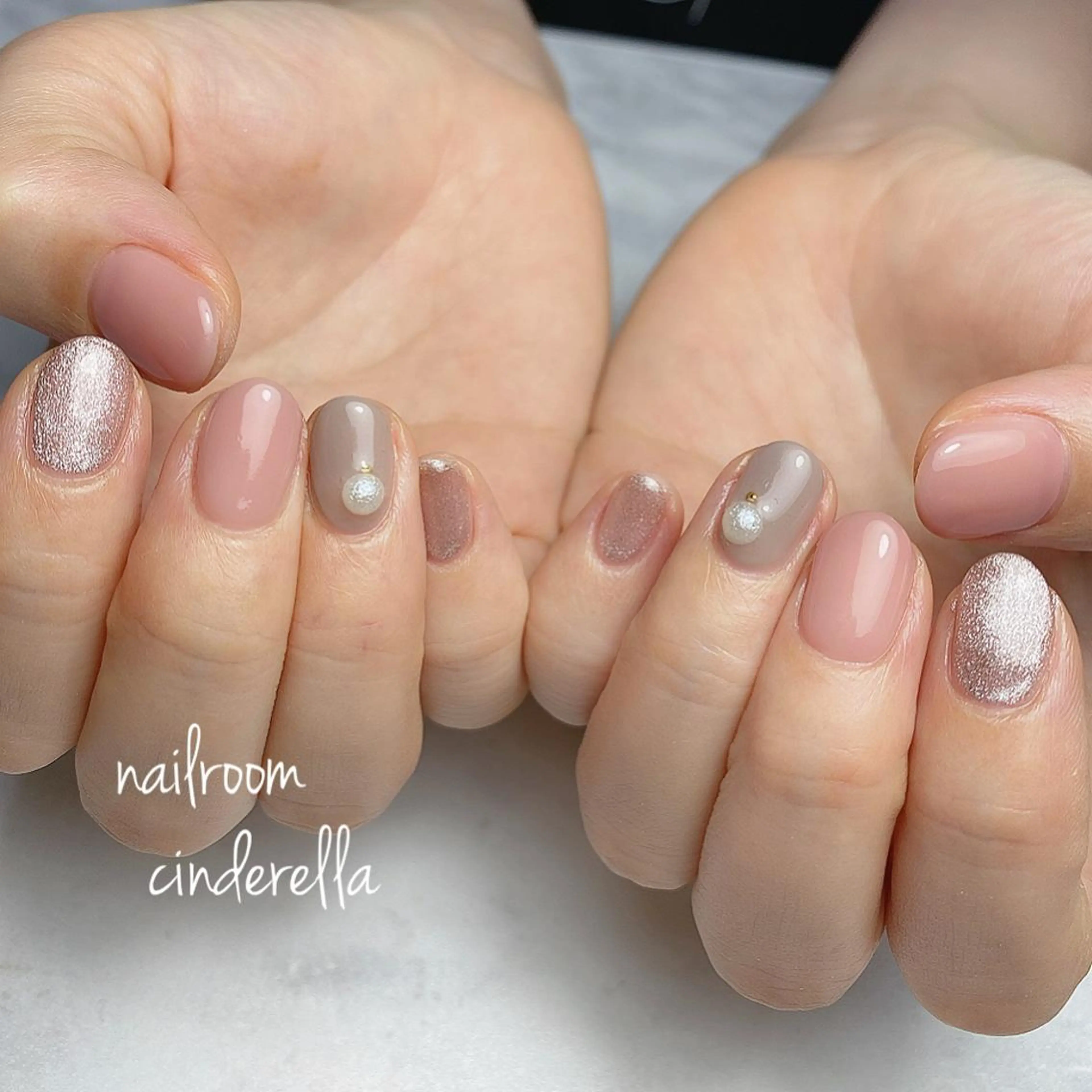 ネイル オフィスネイル Nailroom. Cinderellaのネイルデザイン