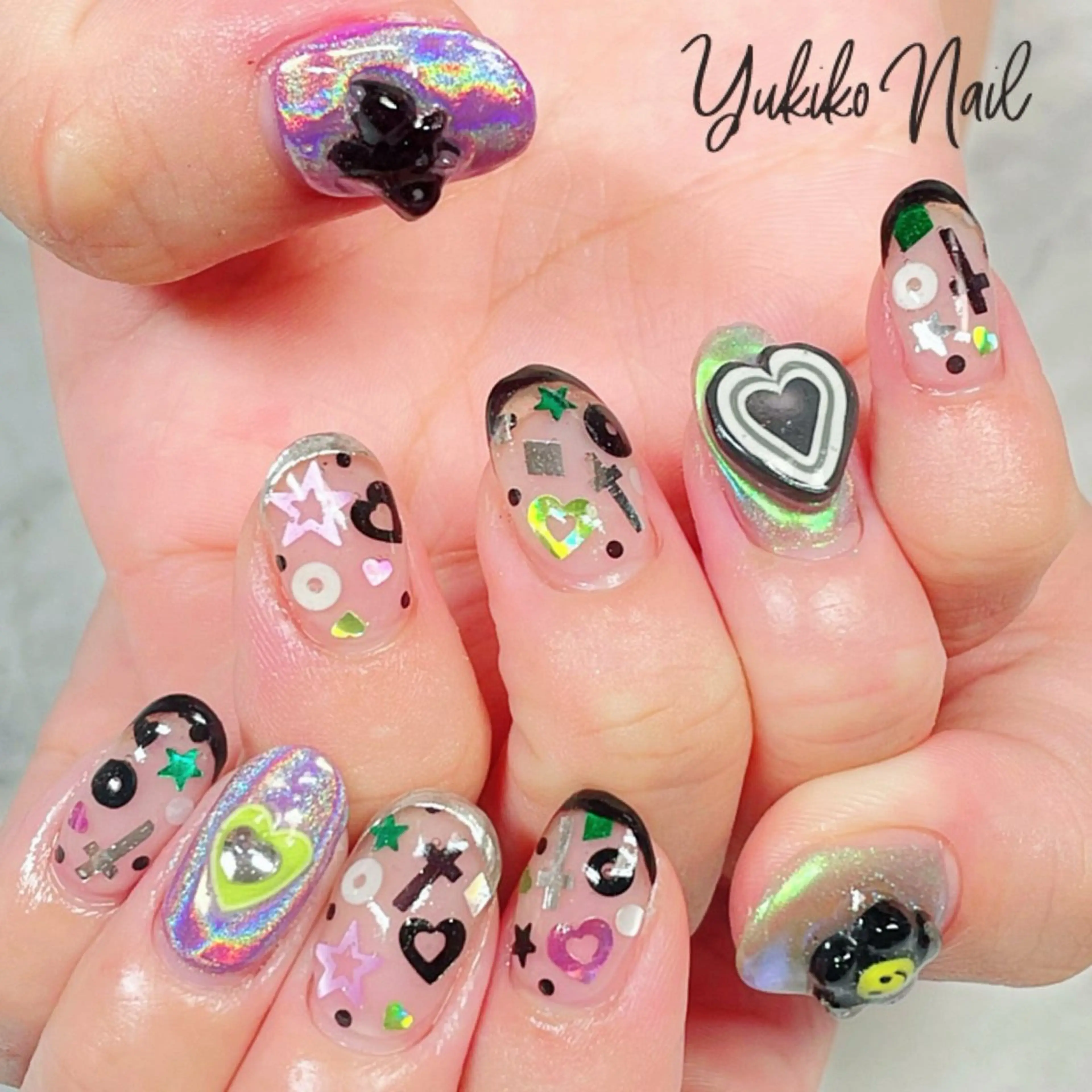 ネイル ホログラムネイル マグネットネイル おそろいネイル ハンドネイル ユキコ ネイルのネイルデザイン