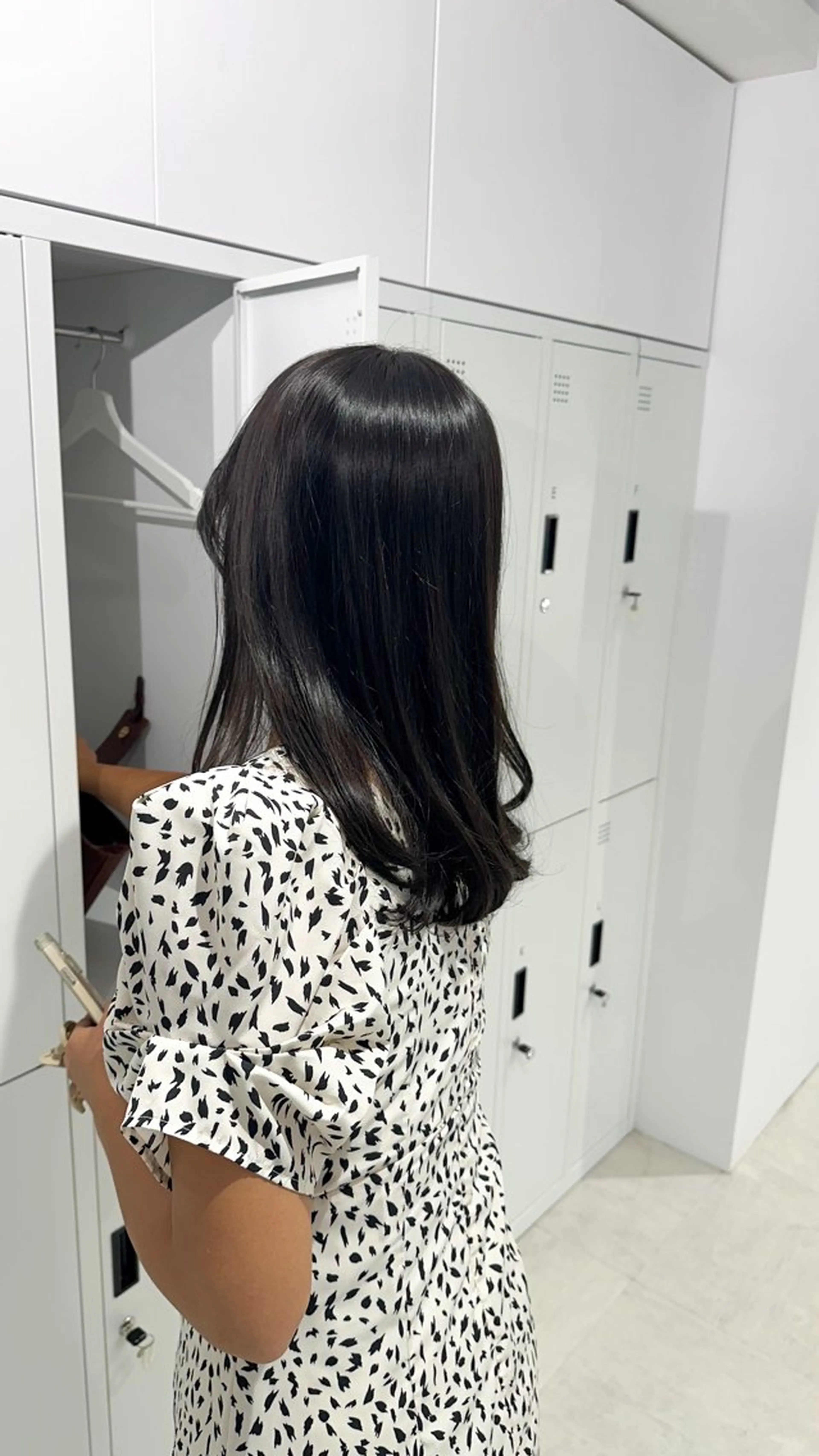 セミロング カット ヘアカラー トリートメント ヘアセット やま/トレンドカラー /カットのヘアスタイル