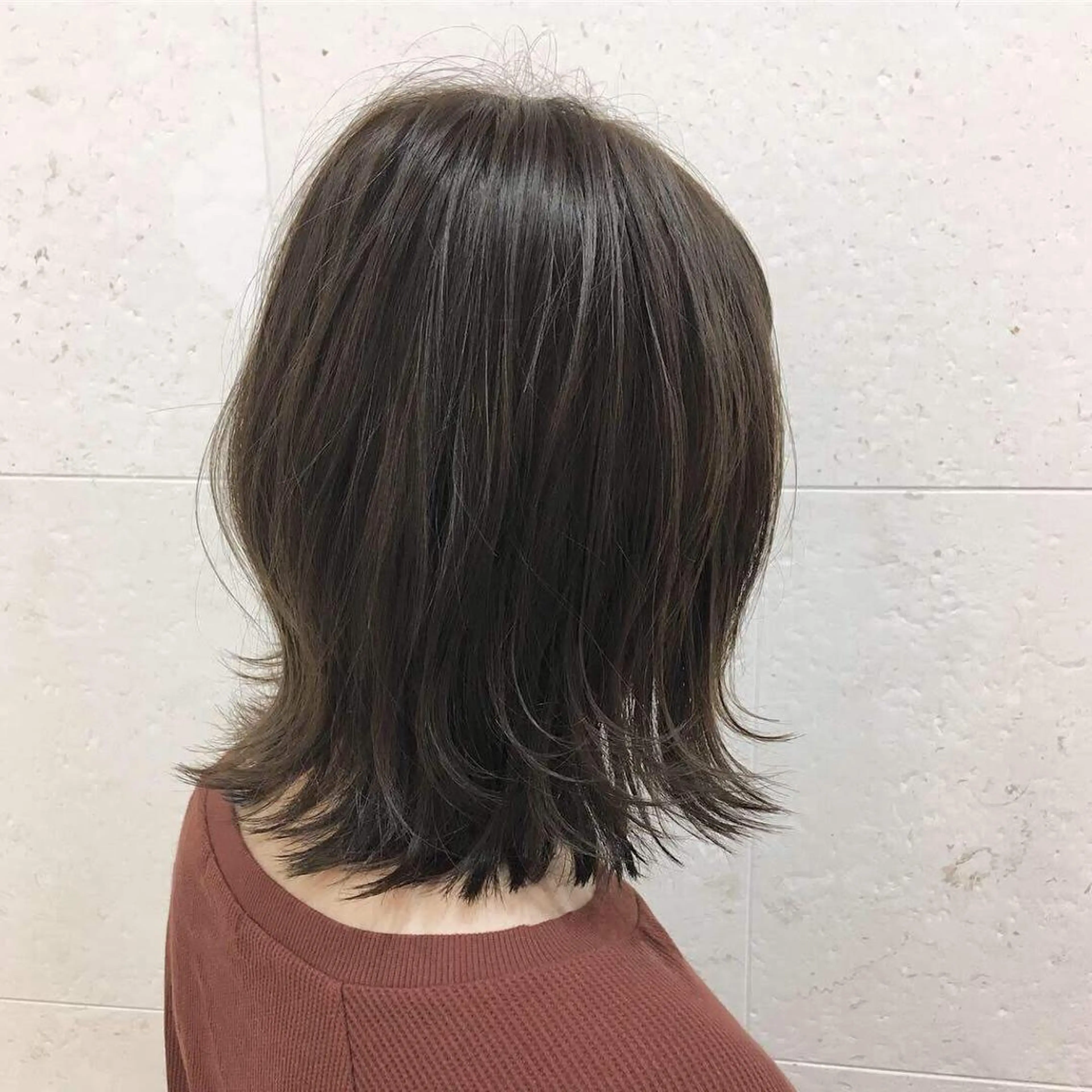 ミディアム カラー アディクシーカラー カット ヘアカラー トリートメント 斉藤 貴也のヘアスタイル