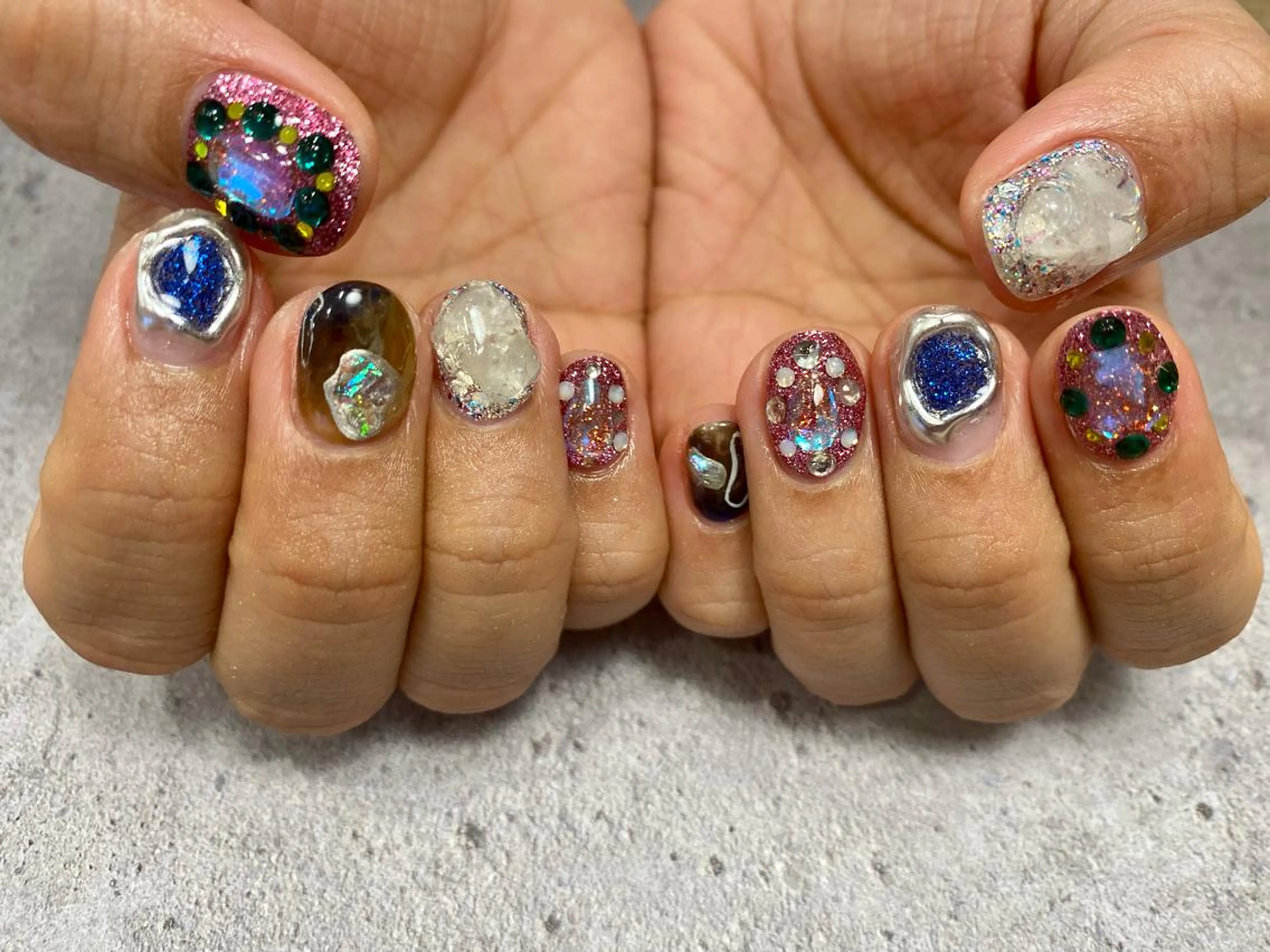 ネイル ハンドネイル eim Ayakaのネイルデザイン