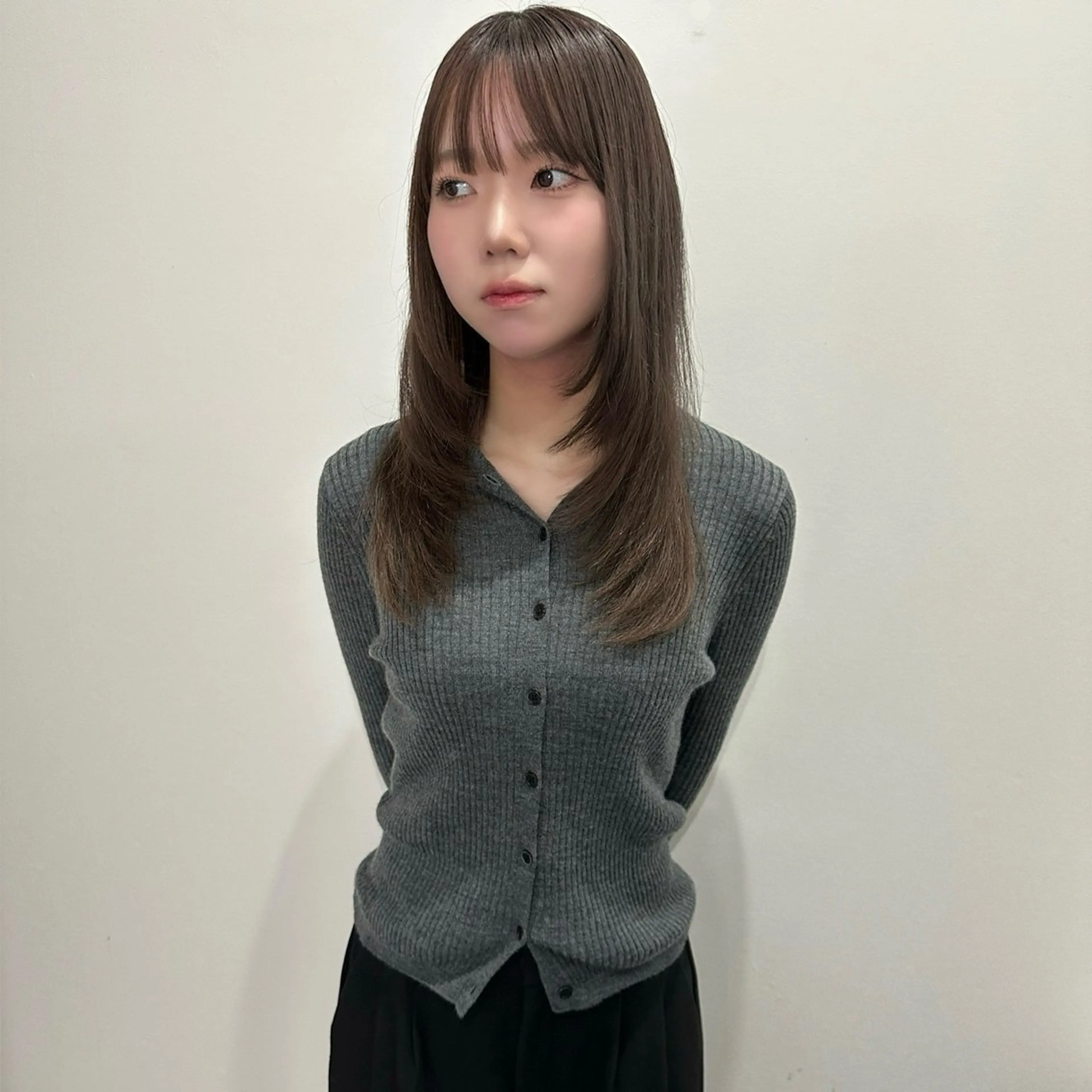 セミロング カラー はちすか るかのヘアスタイル