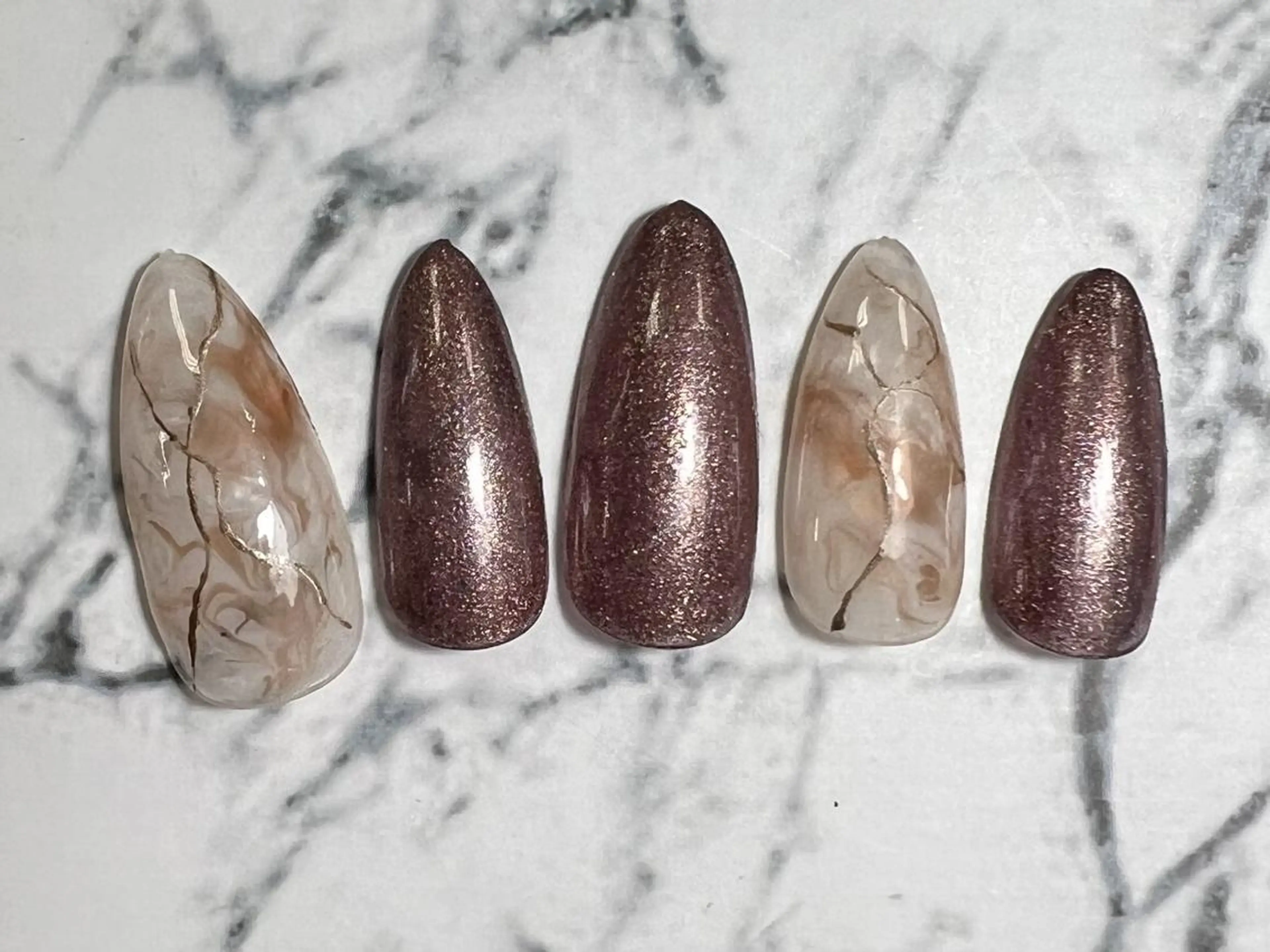 ネイル REBEST京橋 🦋Curumiのネイルデザイン