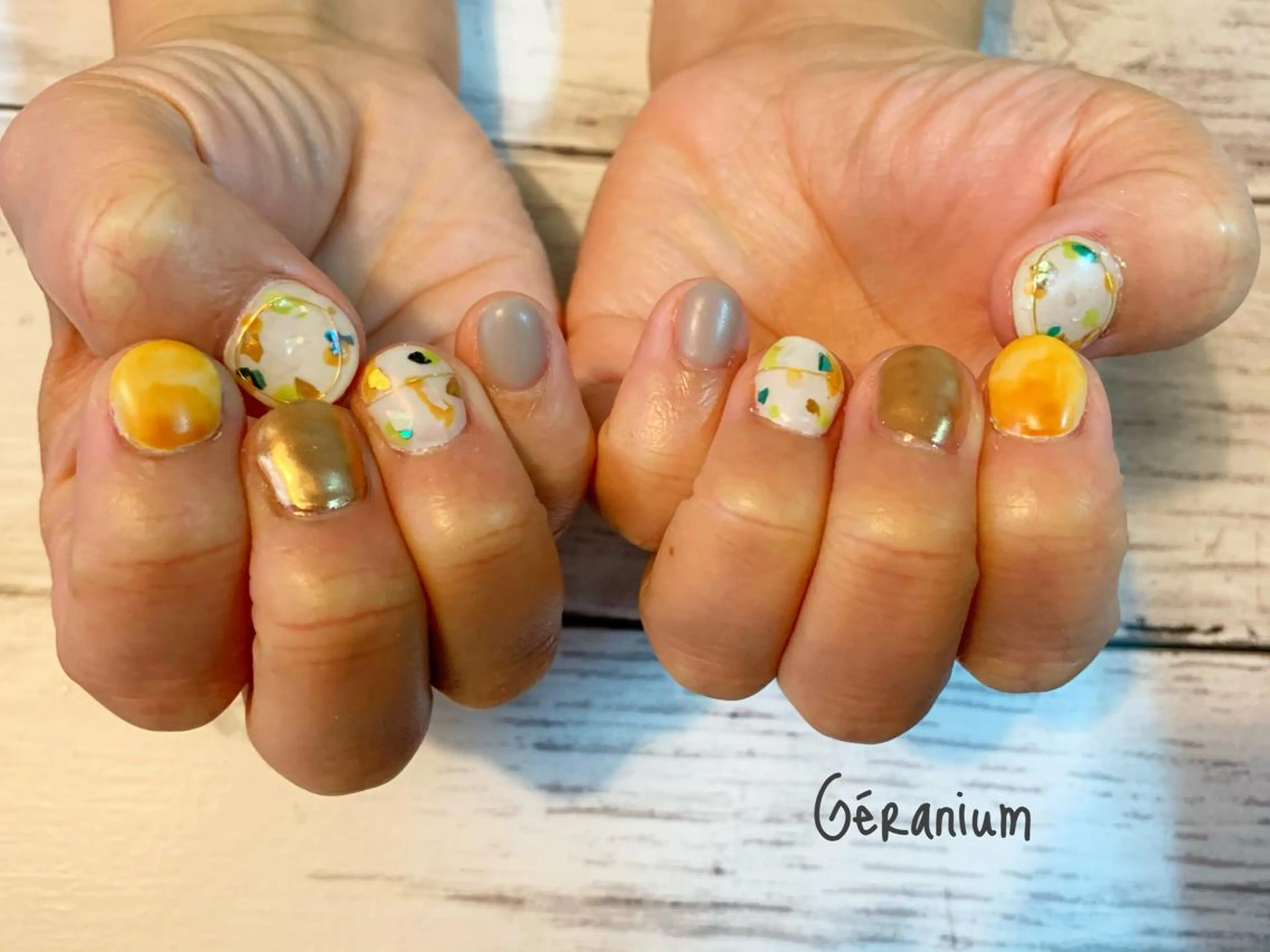 ネイル ハンドネイル フットネイル GéRanium Harukaのネイルデザイン