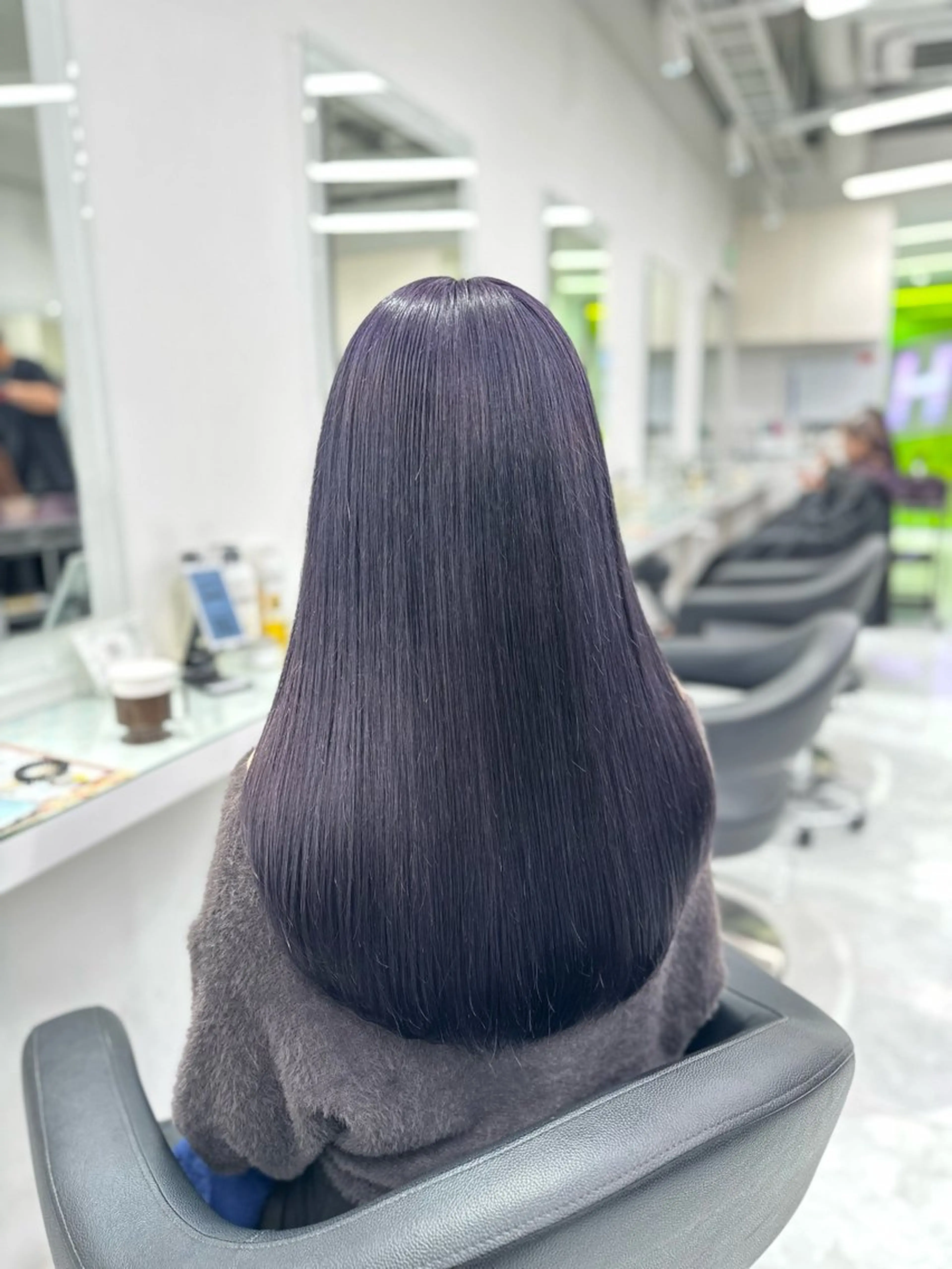 ロング カラー ヘアカラー トリートメント ヘッドスパ ヘアセット ❄最強かわいいカラー ❄️MINA❄️のヘアスタイル