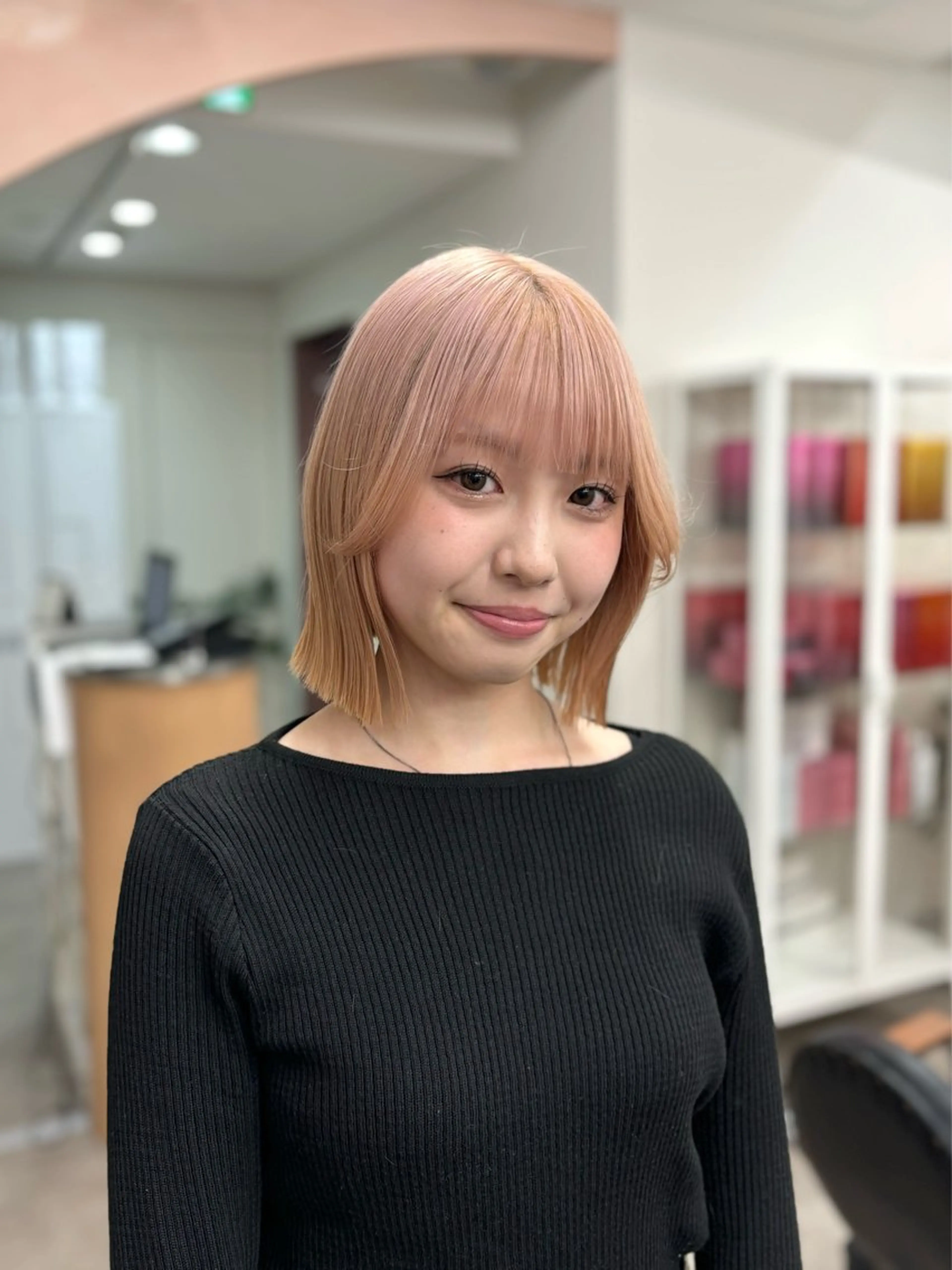 ショート カラー amu/ブリーチなし ダブルカラーのヘアスタイル