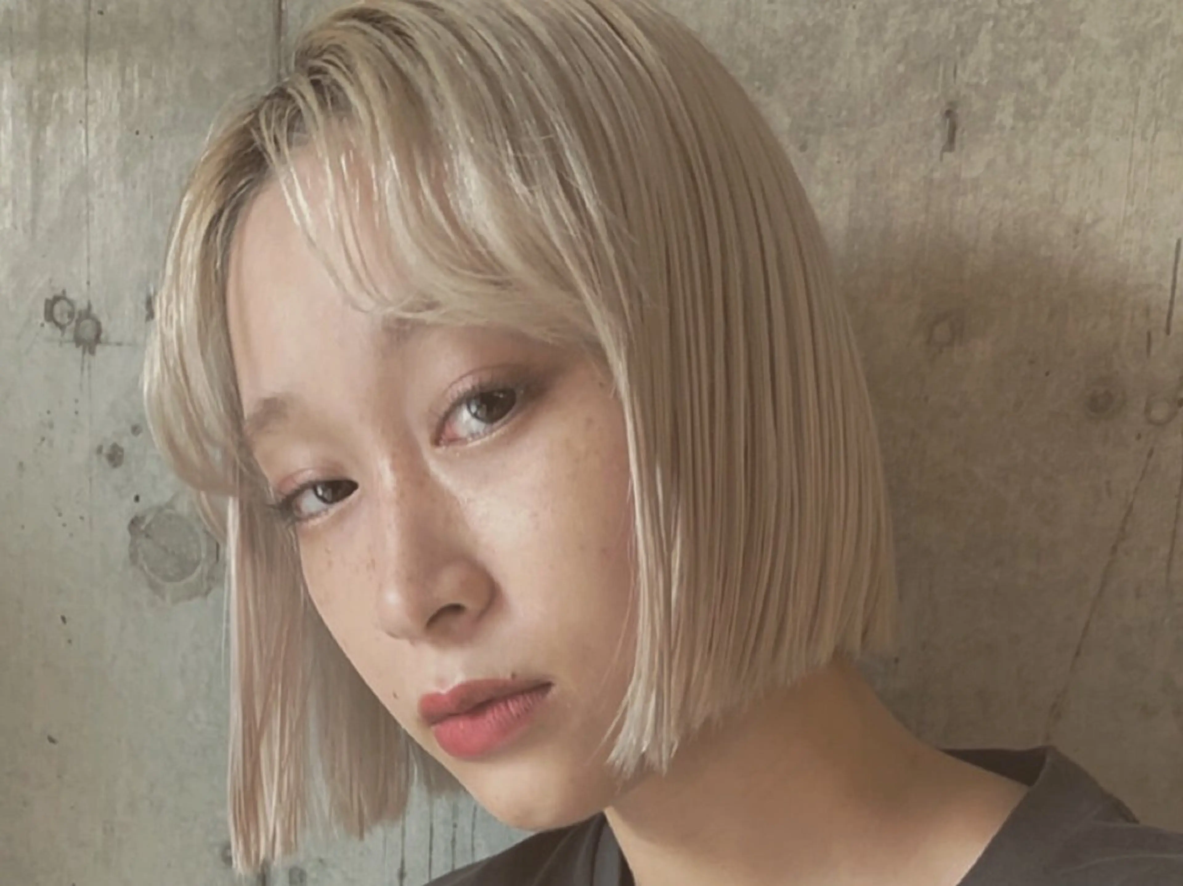 セミロング カラー ヘアアレンジ ブリーチ ケアブリーチ ダブルカラー 髪質改善 🕊️絹髪縮毛矯正✨ マンツーマン施術🌿のヘアスタイル