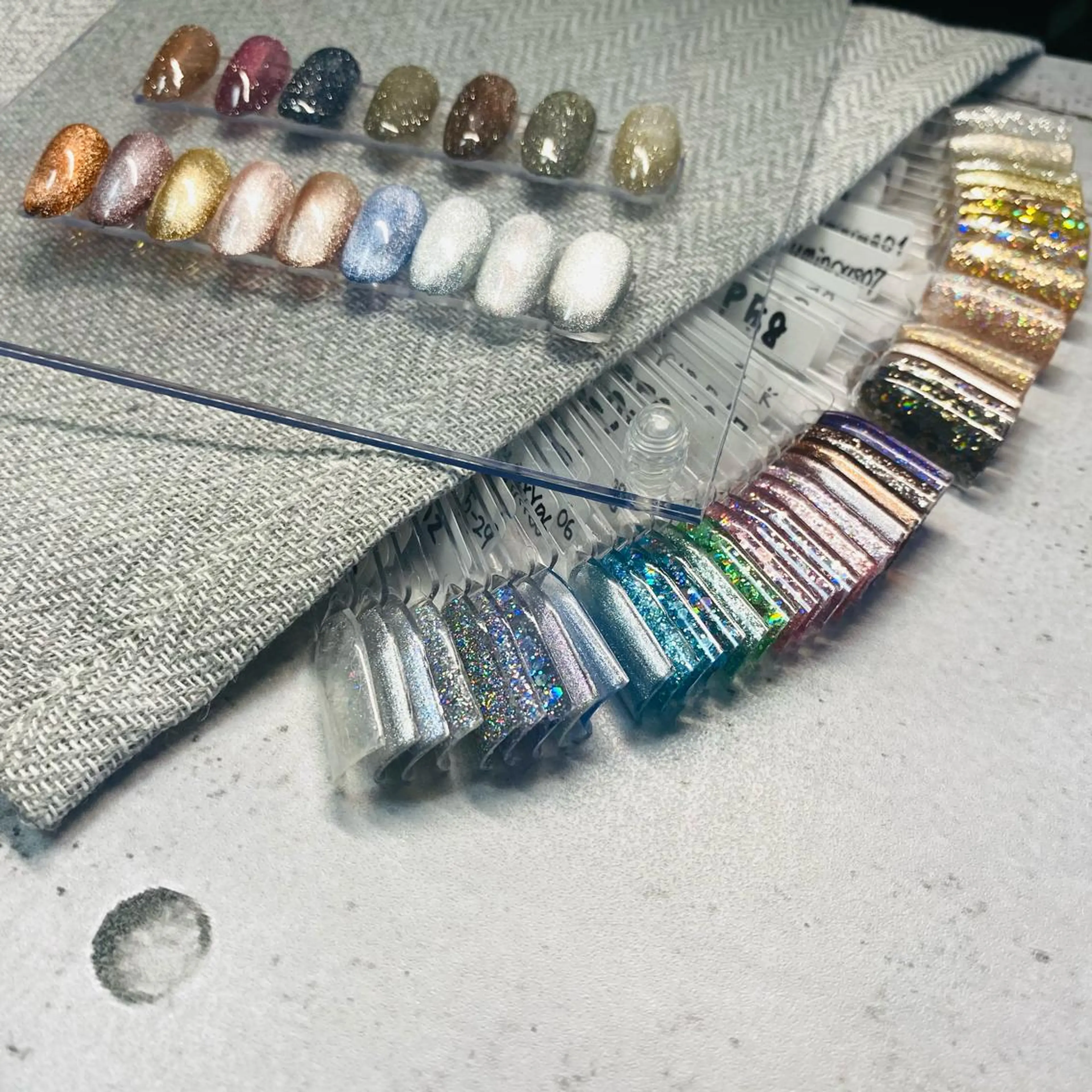 ネイル フラッシュネイル ラメ(グリッター) マグネットネイル nail salon あんびのネイルデザイン