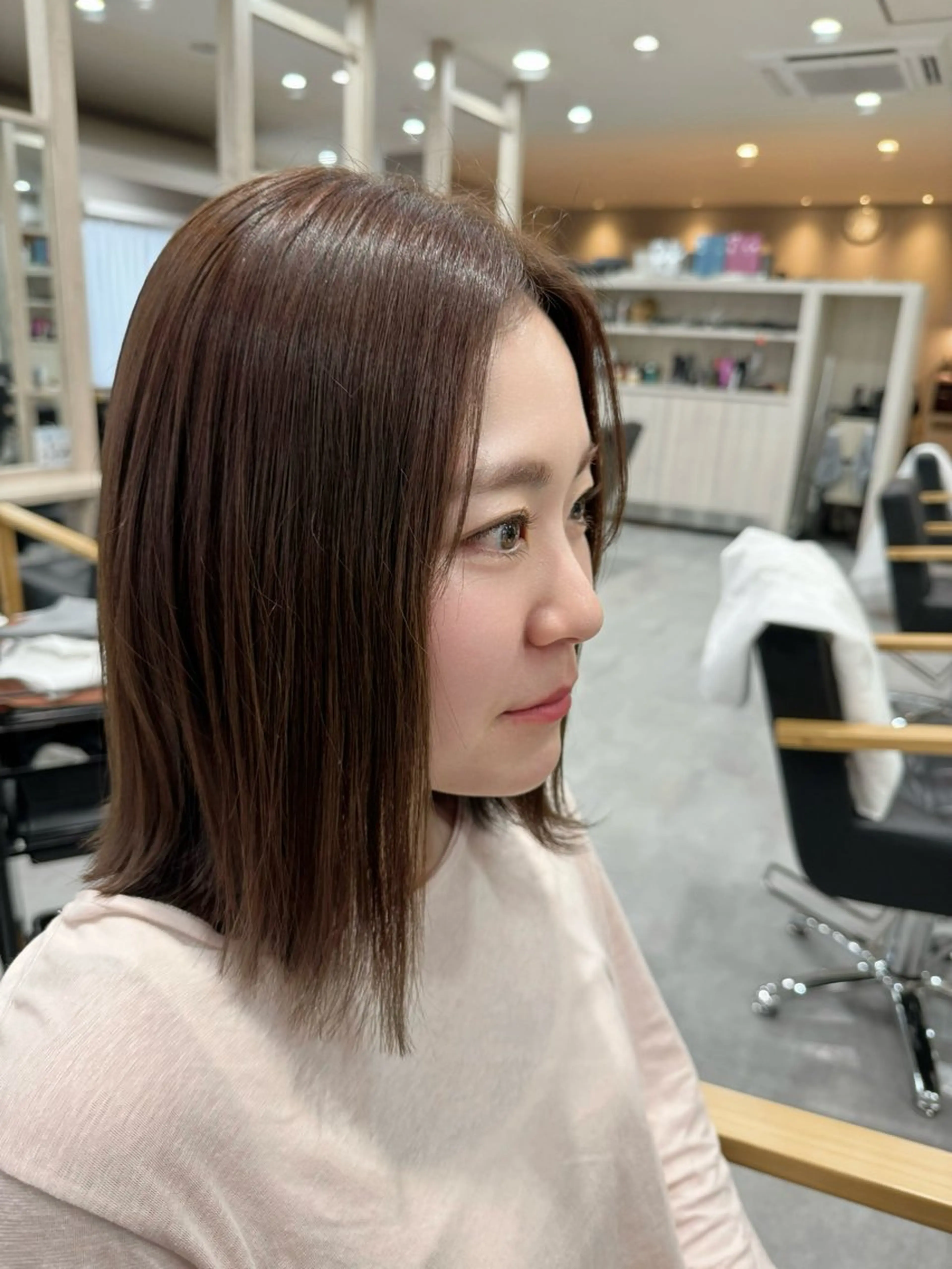 ミディアム 永田 まどかのヘアスタイル