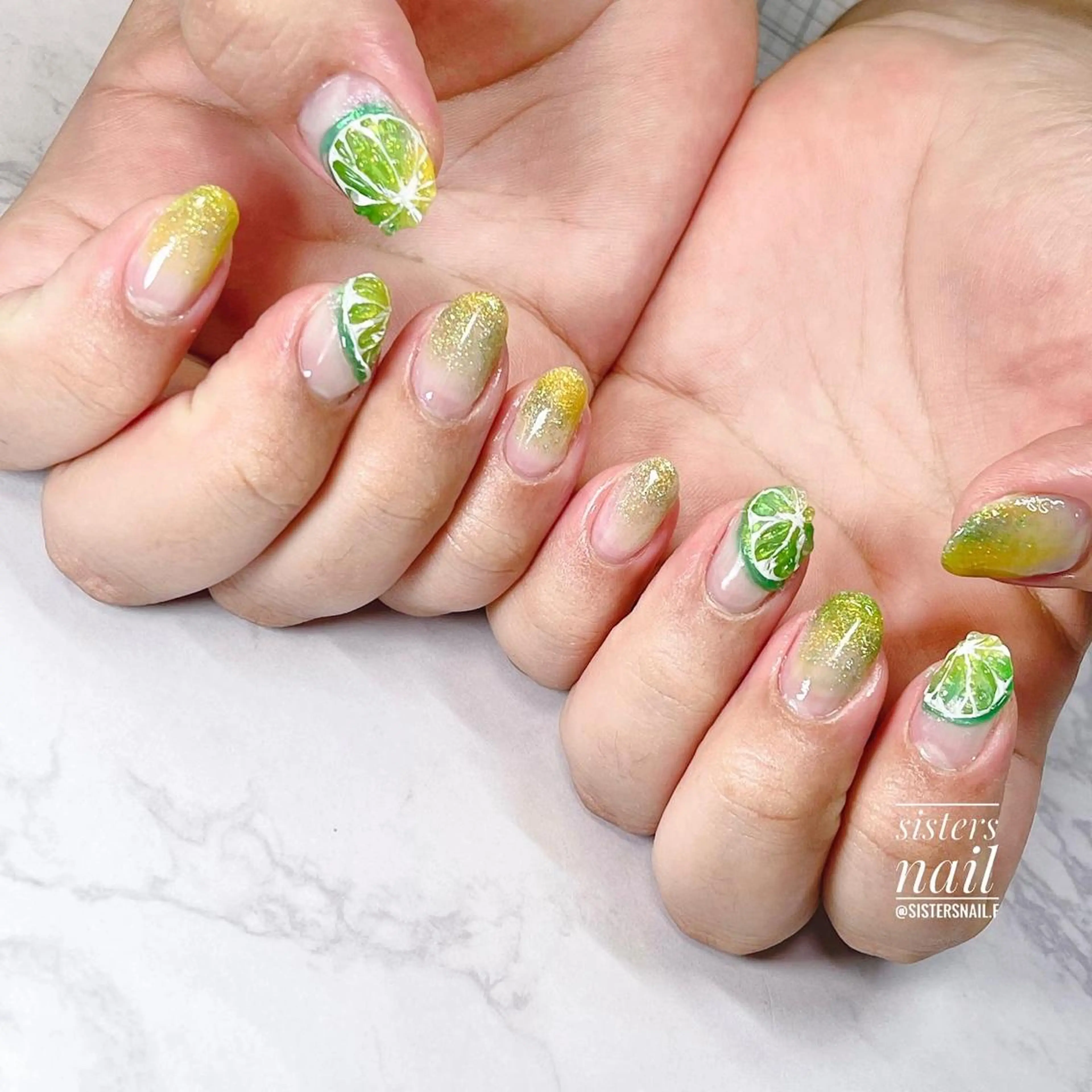 ネイル アートネイル グラデーション キラキラネイル ピンク ぷっくりネイル sisters nail.fのネイルデザイン