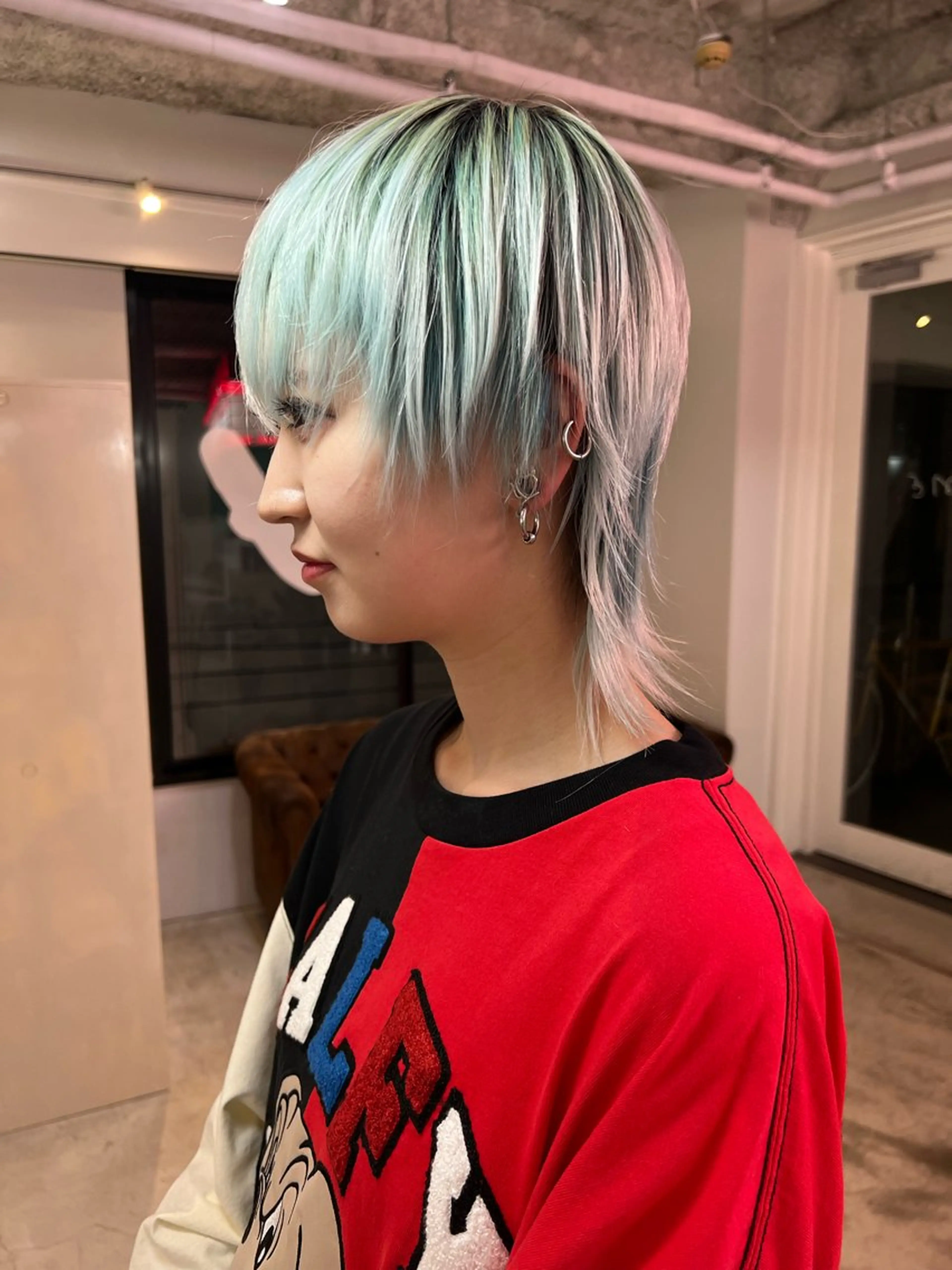 ミディアム カット 💥ウルフカット デザインあんな💥のヘアスタイル