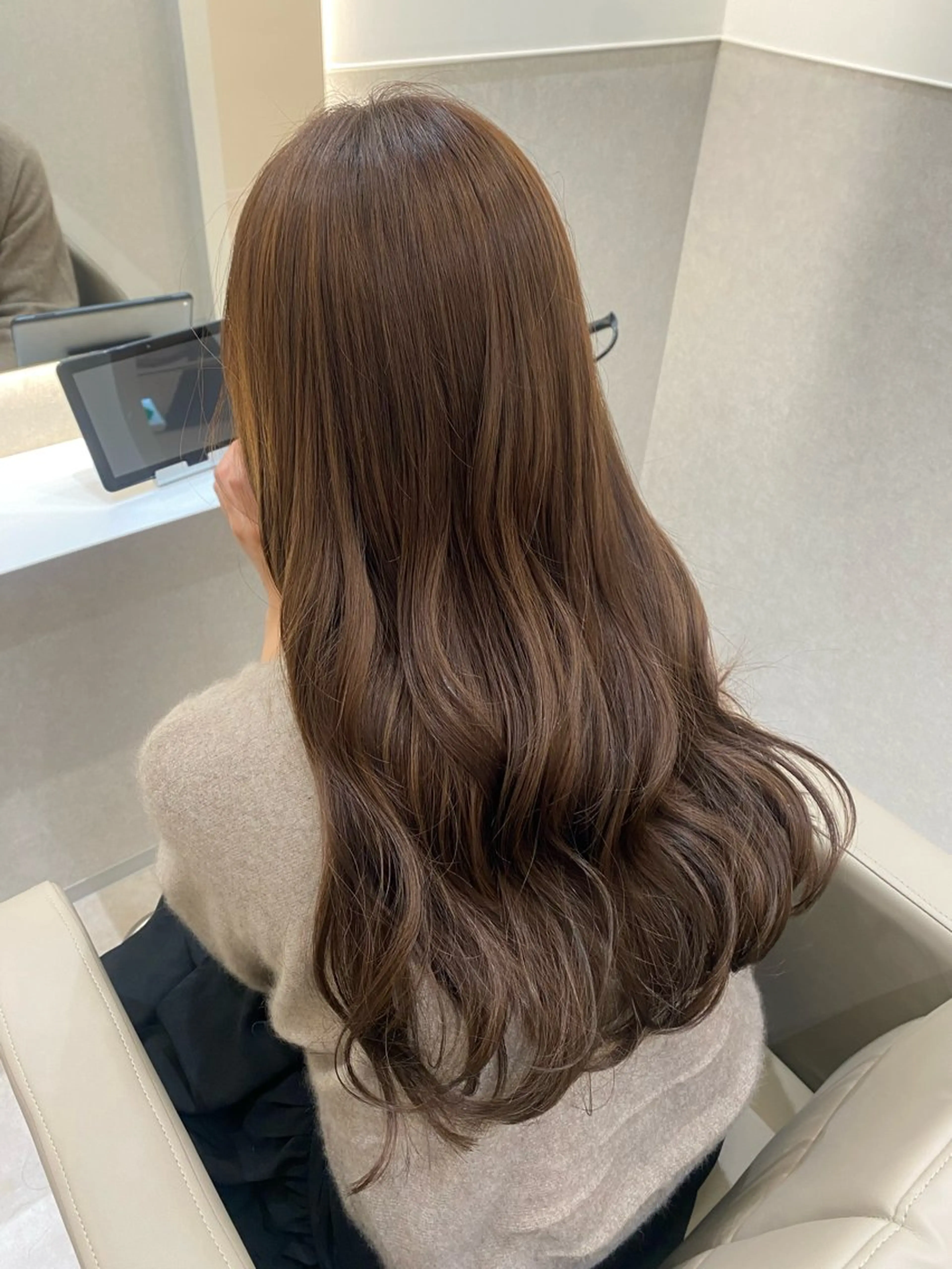 ロング カラー ベージュカラー カット ヘアカラー 艶髪🌟髪質改善✨ Zinaヤマダ チサのヘアスタイル