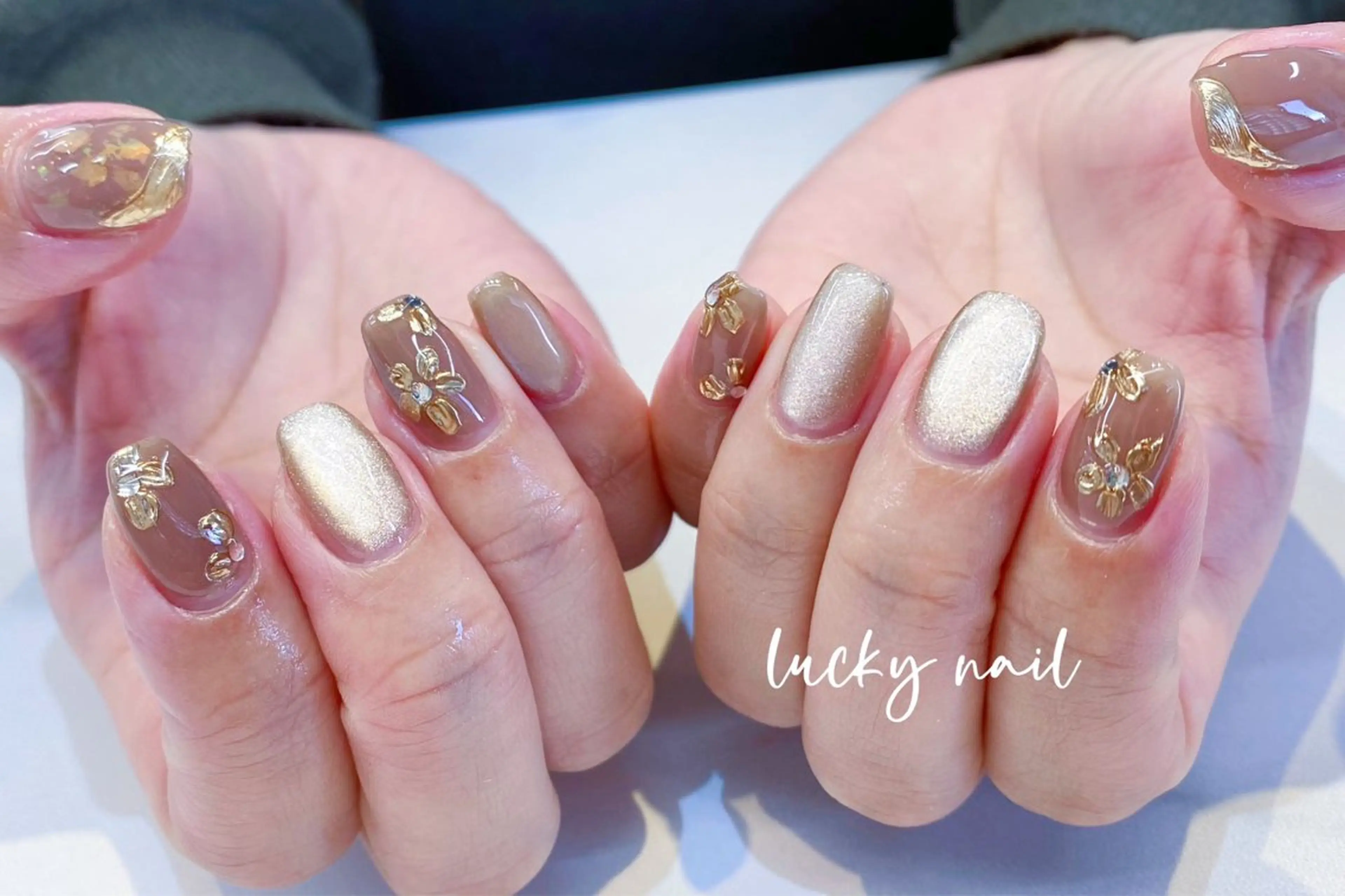 ネイル チークネイル 長さ出し ジェルネイル マグネットネイル 持ち込み Lucky nail  小林和希のネイルデザイン