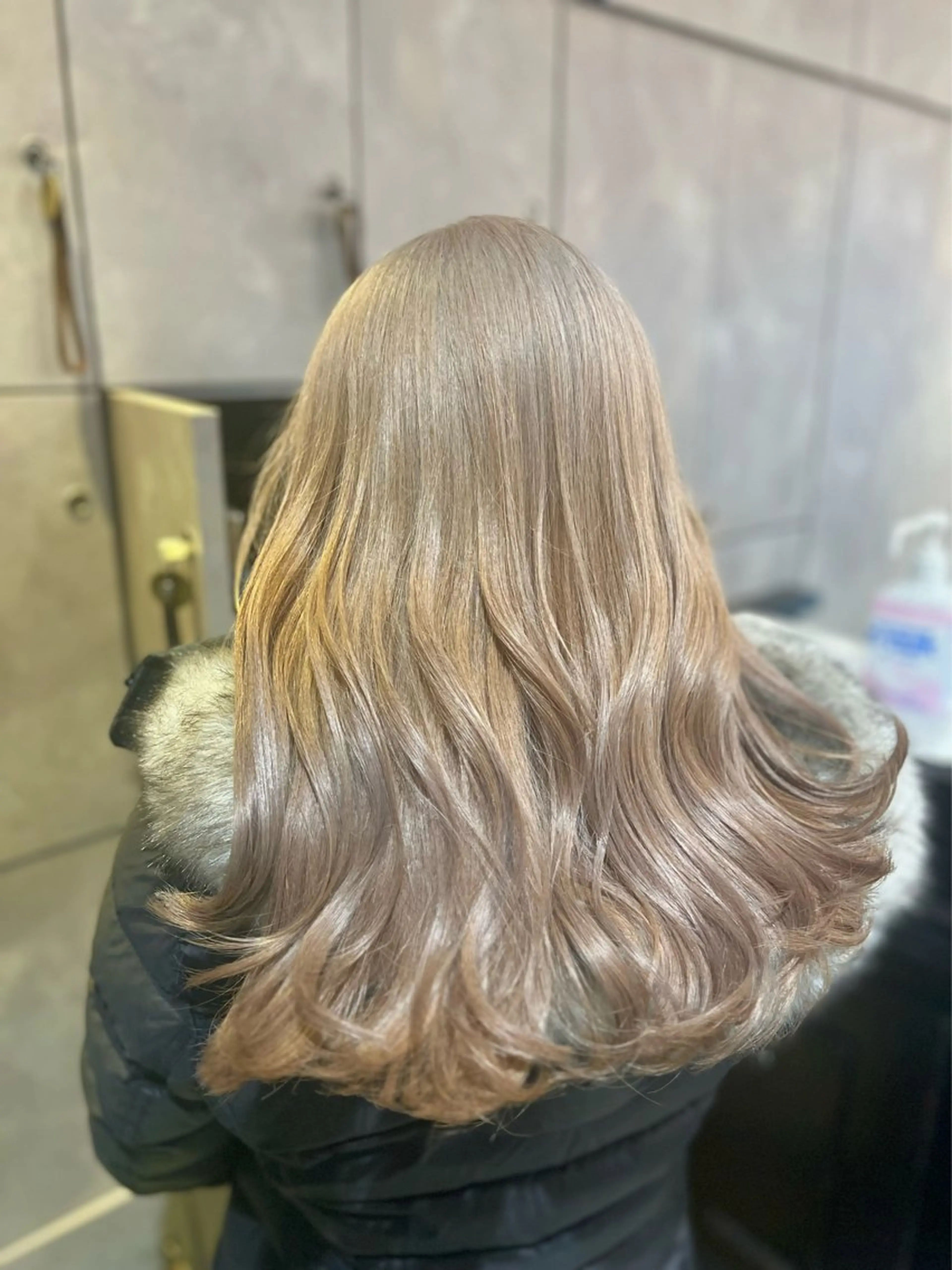 セミロング カラー ヘアカラー トリートメント ヘアセット 🌈インナーカラー ‘ショウマ’🌈のヘアスタイル