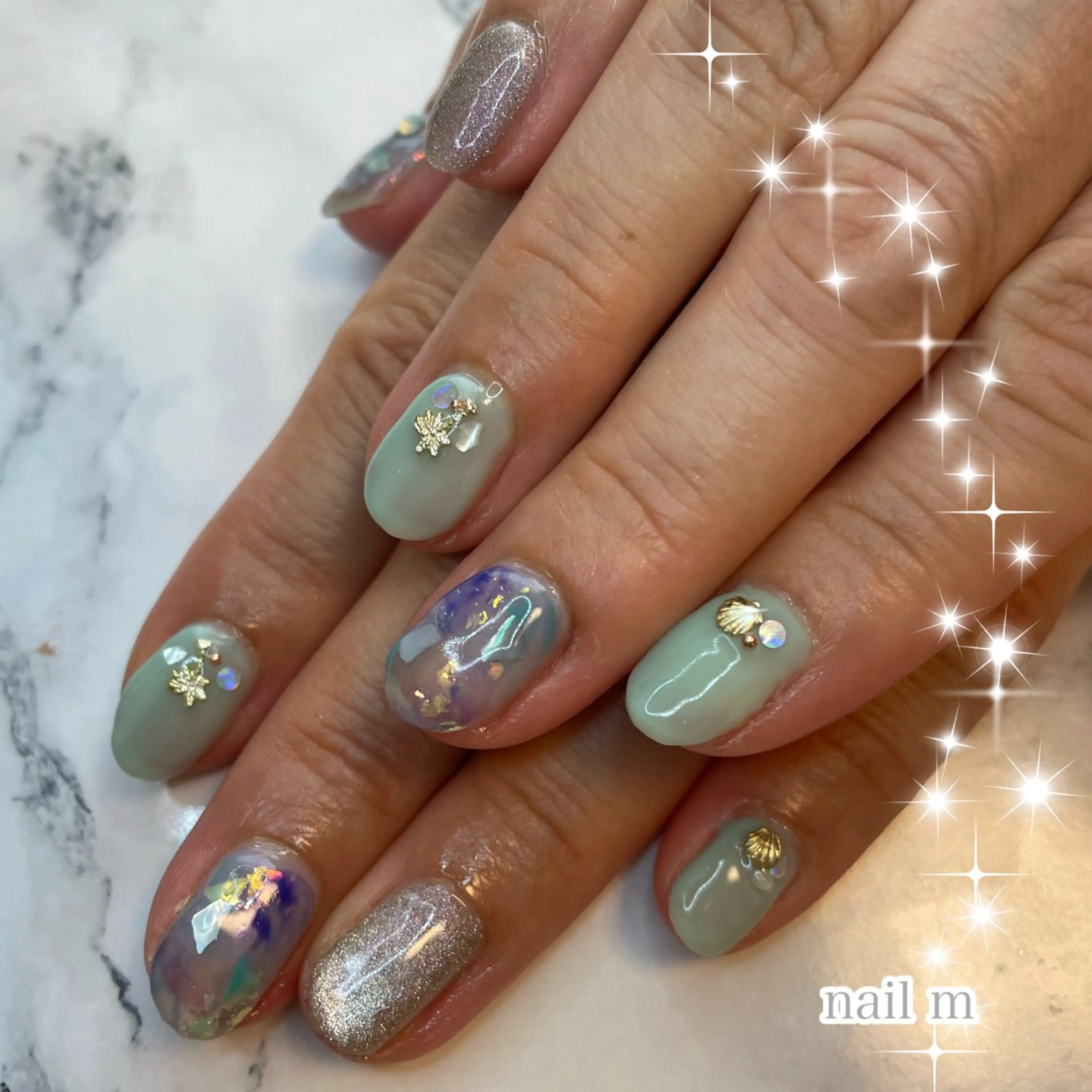 ネイル マグネットネイル ニュアンスネイル NAIL★M 真紀のネイルデザイン