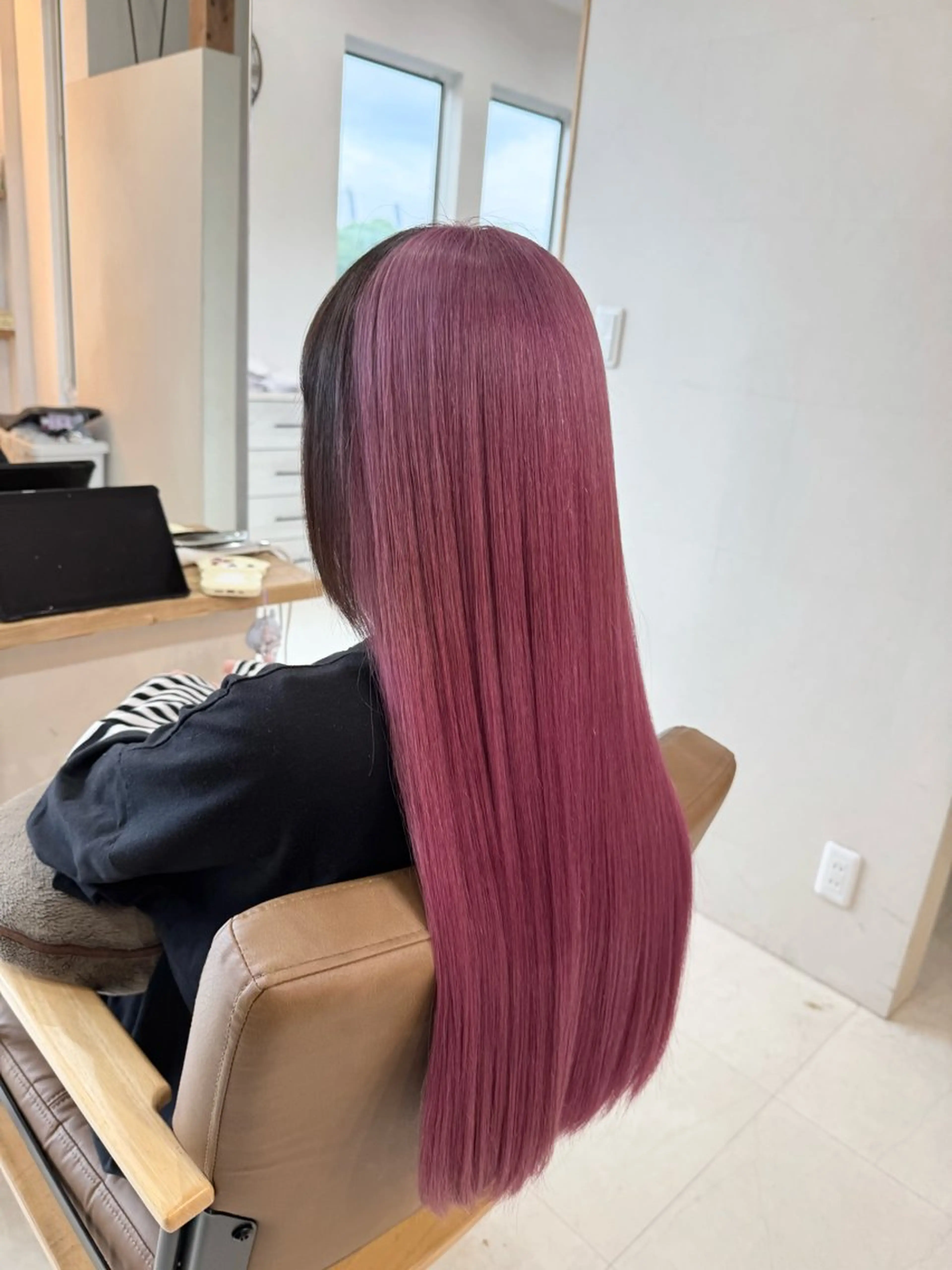 ロング ヘアカラー 鈴木 妃帆未のヘアスタイル